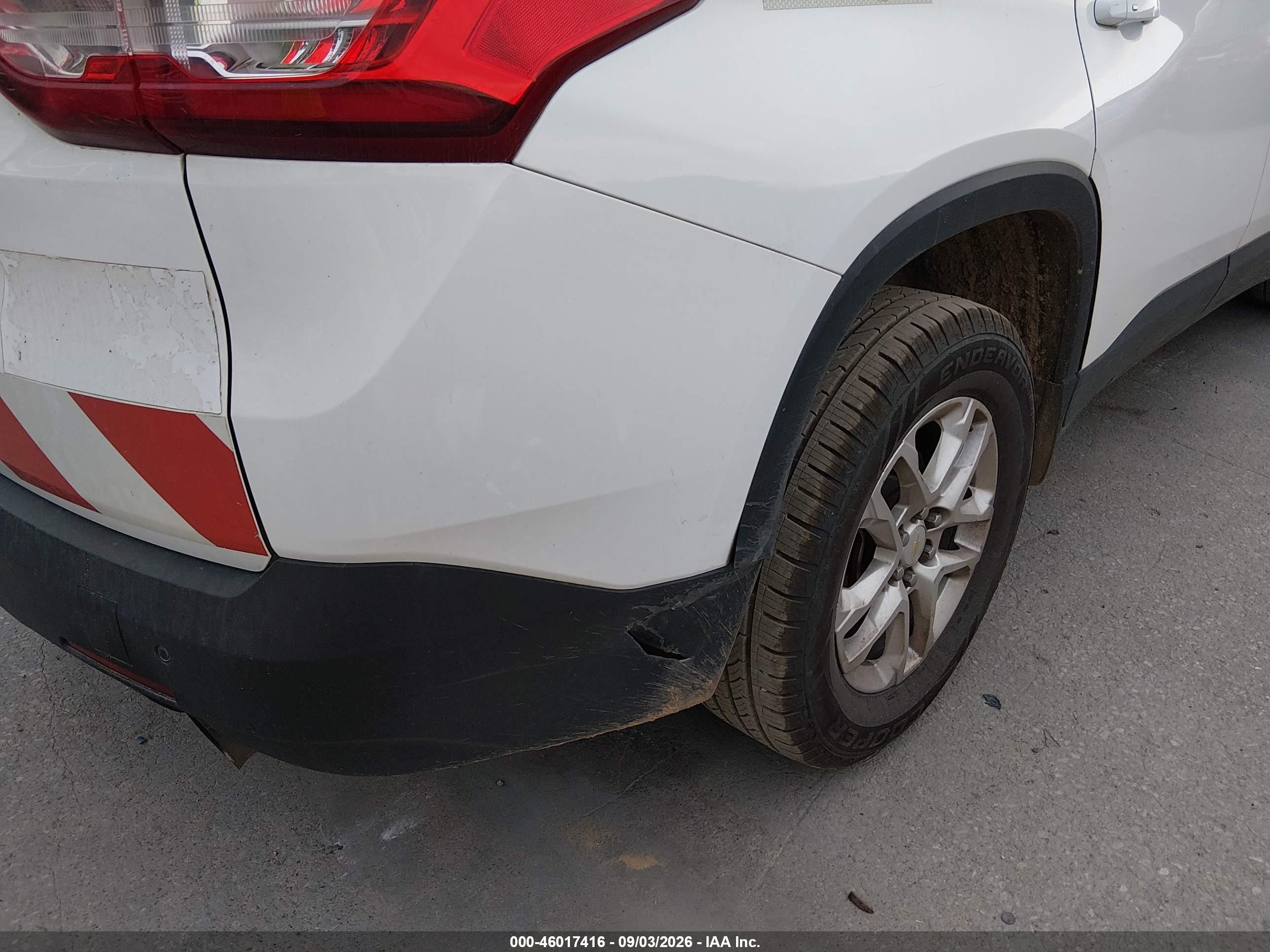2019 Chevrolet Traverse VIN 1GNEVMKW7KJ243986 IAAI salvage auction — All Over, Clear (Kansas), sold $3,675 on 2026-10-03 (photo 6)