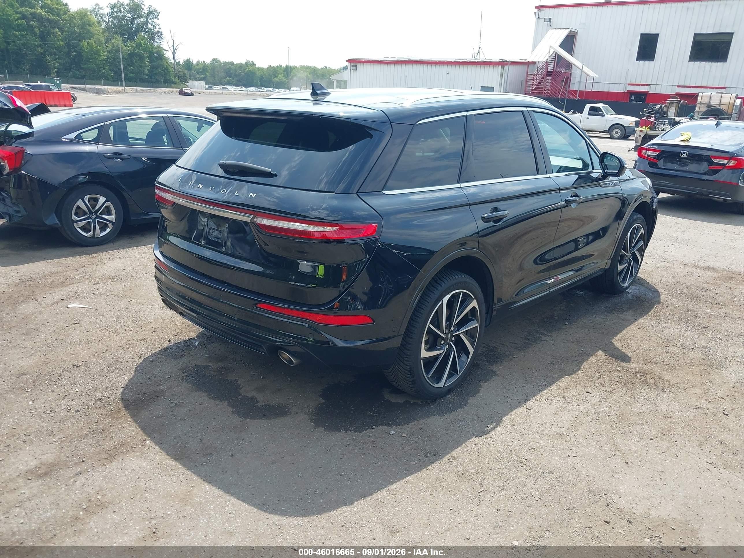 2023 Lincoln Corsair VIN 5LMTJ5DZ0PUL02013 IAAI salvage auction — Side, Salvage - Greater Than 75% (Maryland), sold $12,500 on 2026-09-12 (photo 4)