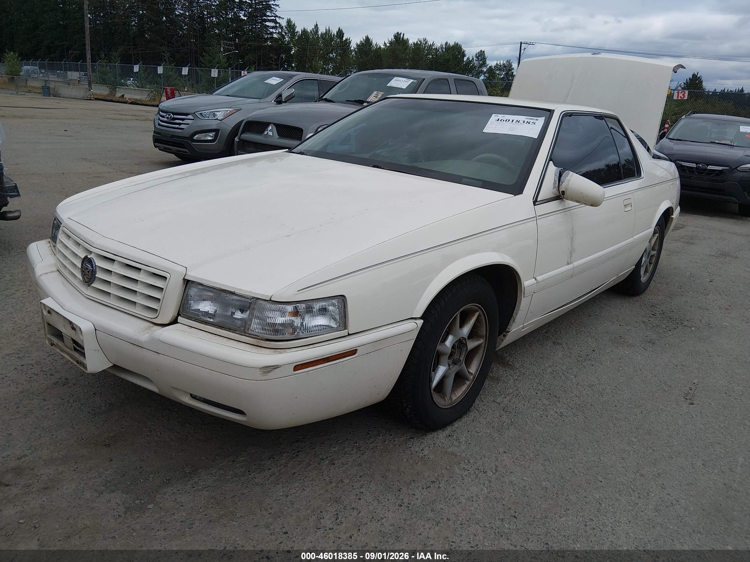 2002 Cadillac Eldorado VIN 1G6EC12932B106824 IAAI salvage auction — Rear End, Clear (Washington), sold $725 on 2026-09-26 (photo 2)