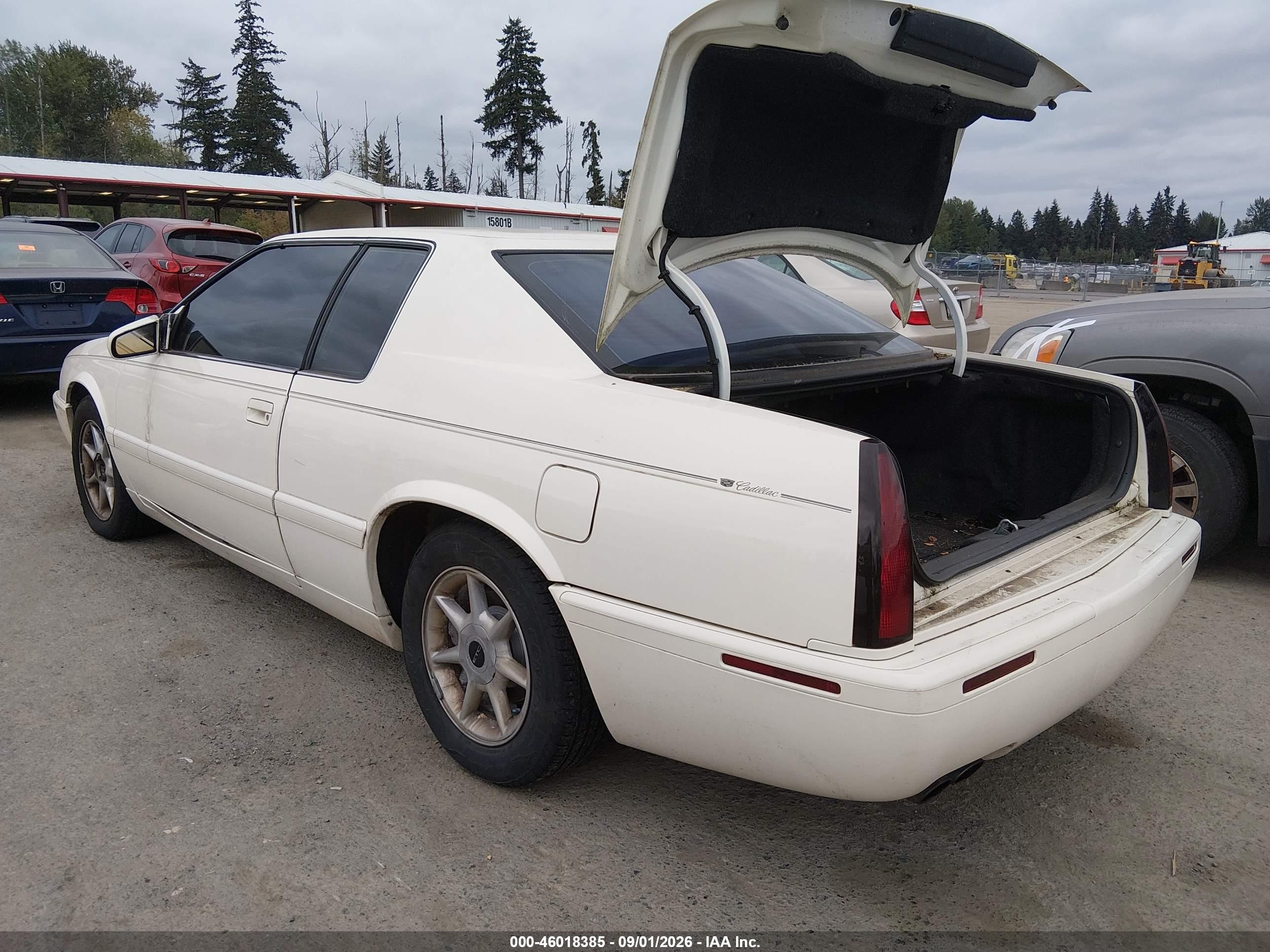 2002 Cadillac Eldorado VIN 1G6EC12932B106824 IAAI salvage auction — Rear End, Clear (Washington), sold $725 on 2026-09-26 (photo 3)