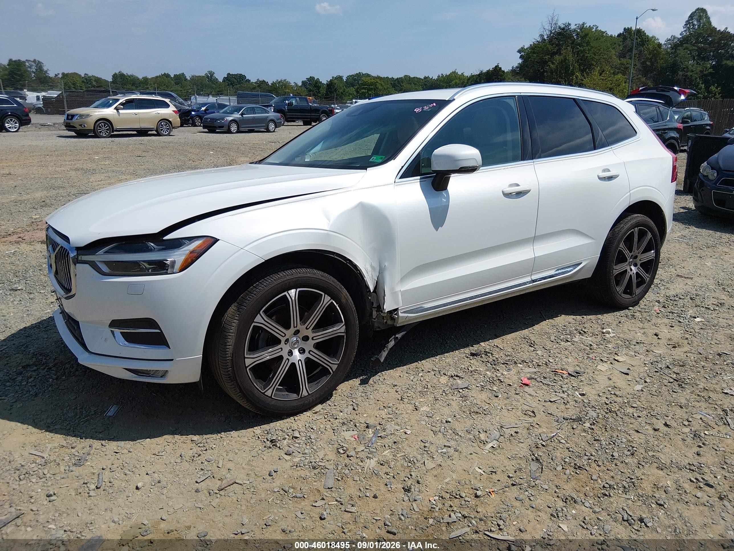 2020 Volvo XC60 VIN YV4102RL7L1512282 IAAI salvage auction — Side, Salvage (Virginia), sold $5,700 on 2026-09-12 (photo 2)
