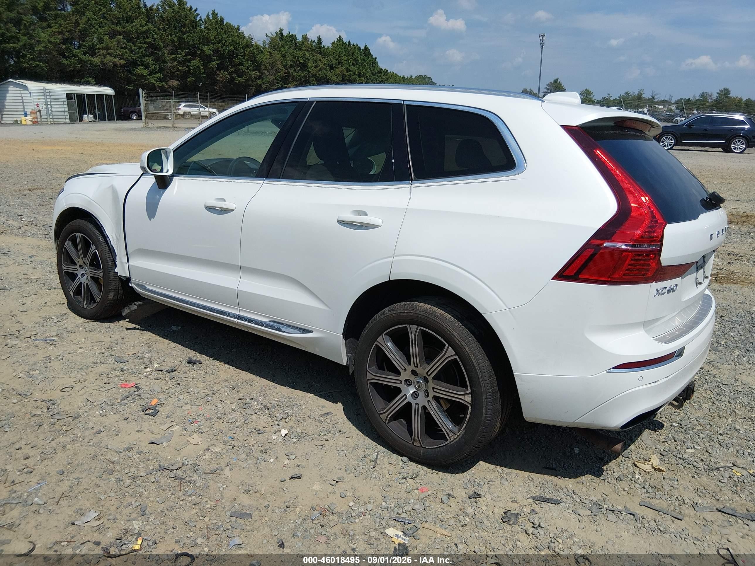 2020 Volvo XC60 VIN YV4102RL7L1512282 IAAI salvage auction — Side, Salvage (Virginia), sold $5,700 on 2026-09-12 (photo 3)