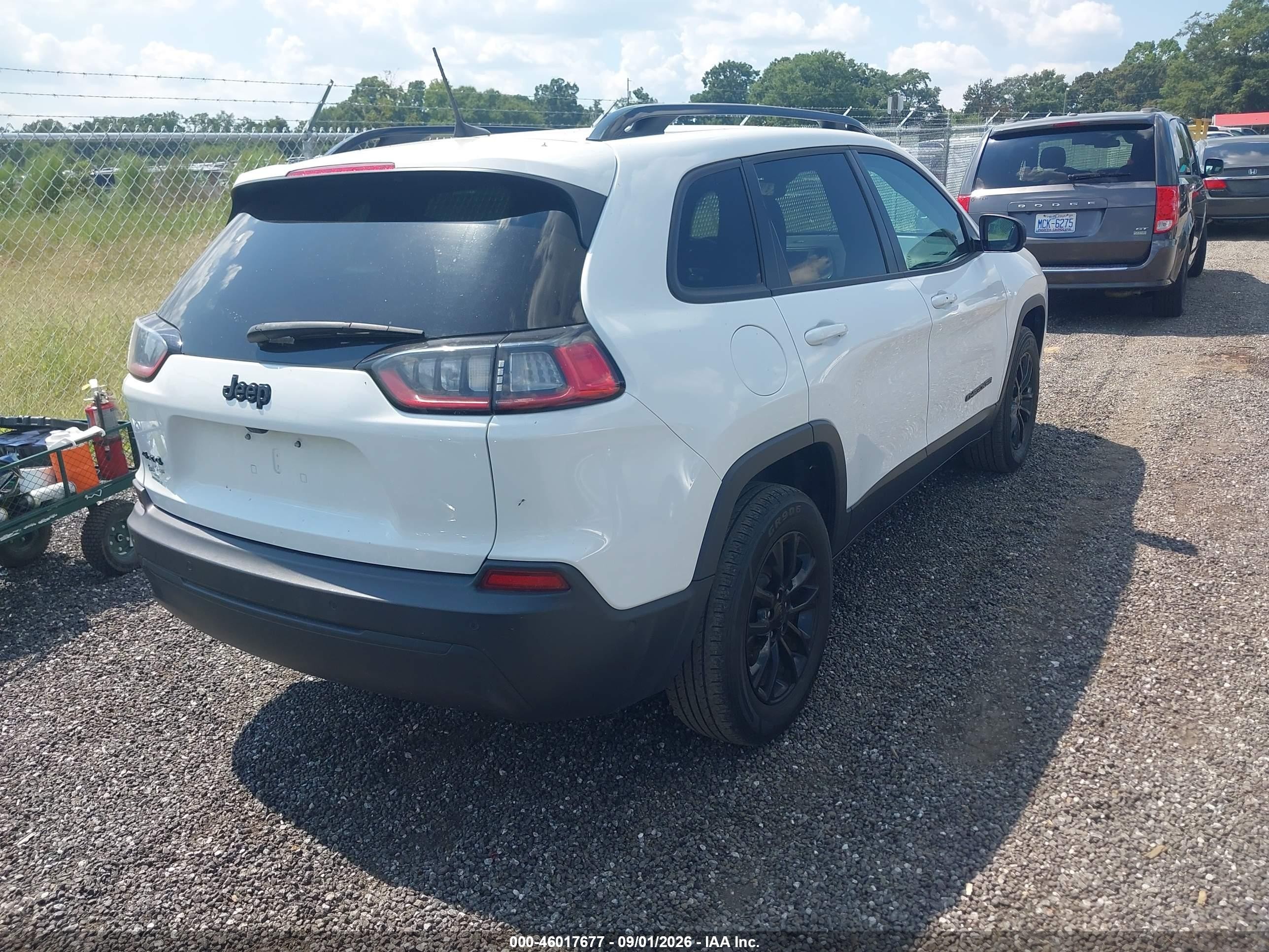 2023 Jeep Cherokee VIN 1C4PJMMB5PD115338 IAAI salvage auction — Front End, Salvage (South Carolina), sold $7,400 on 2026-10-02 (photo 4)