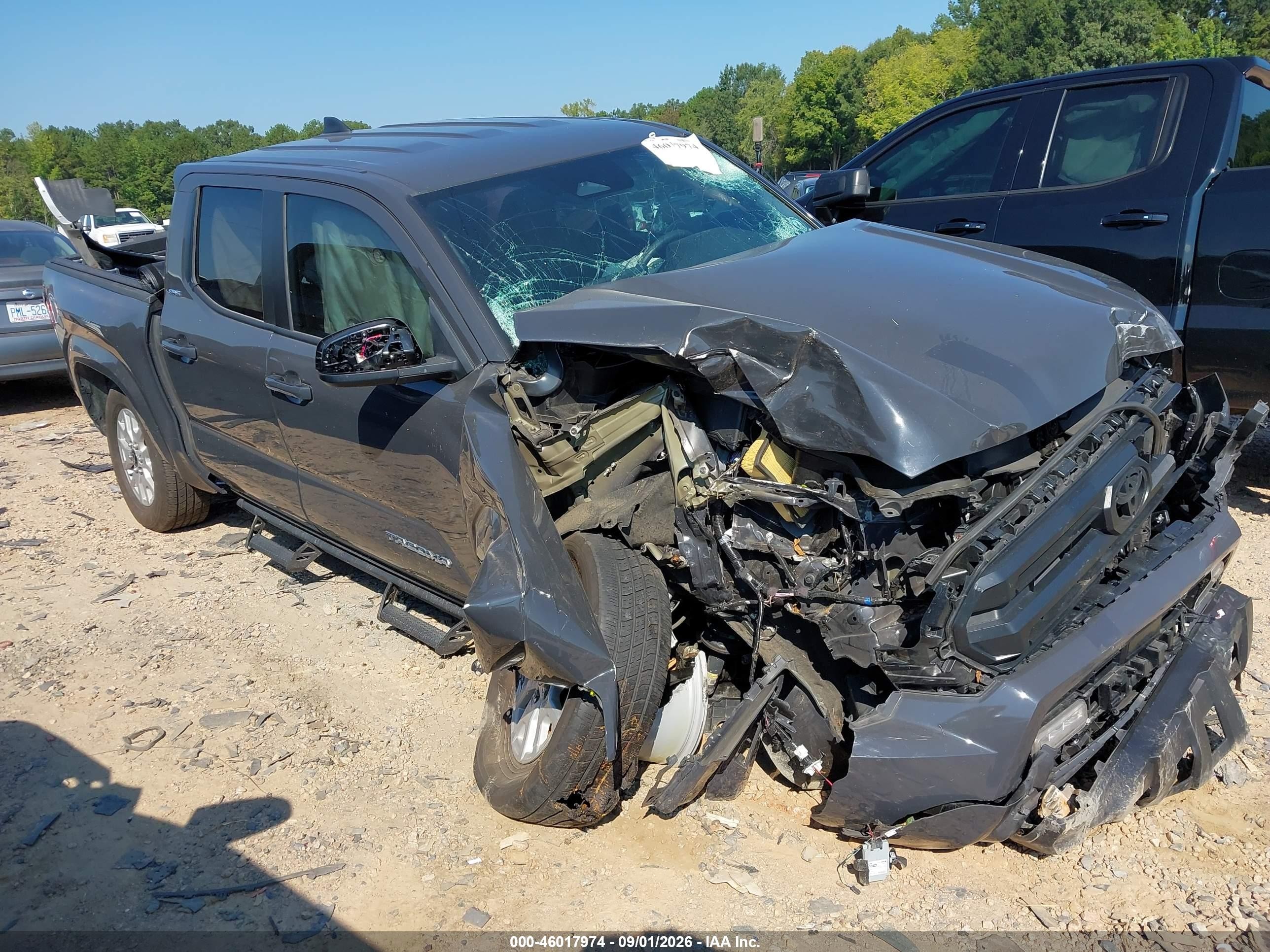 2025 Toyota Tacoma VIN 3TMLB5JN5SM109729 — IAAI salvage auction photo
