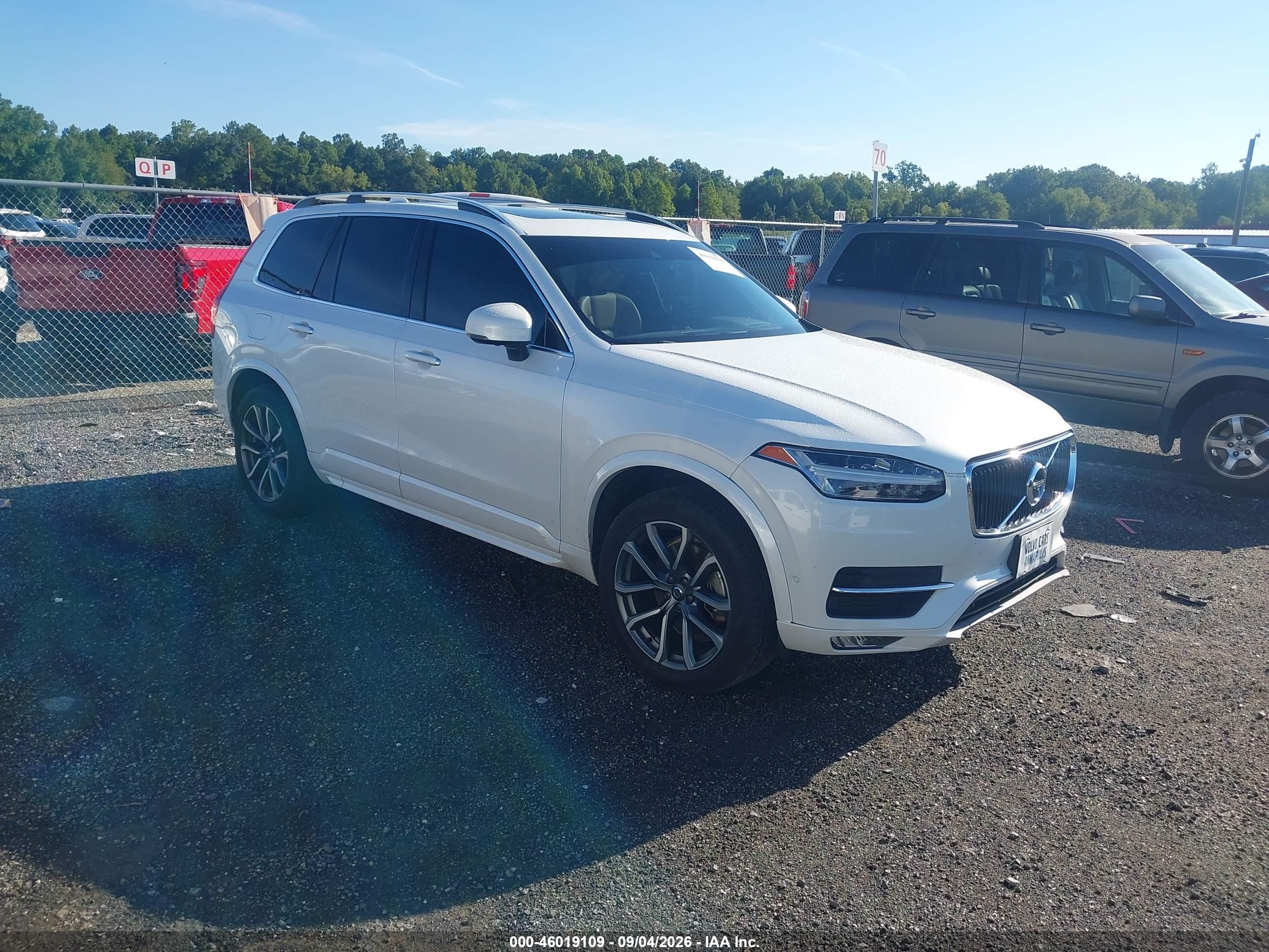 2017 Volvo XC90 VIN YV4A22PK8H1165136 — IAAI salvage auction photo