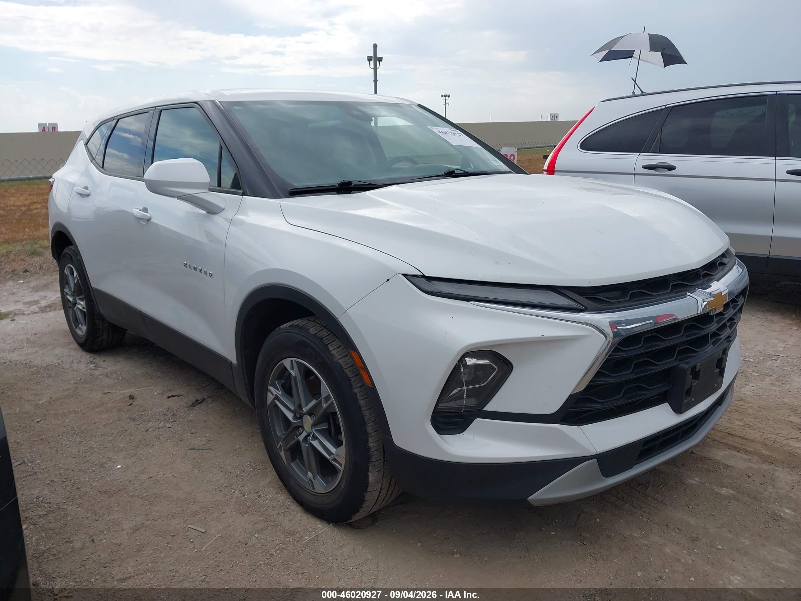 2023 Chevrolet Blazer VIN 3GNKBHR46PS202472 — IAAI salvage auction photo