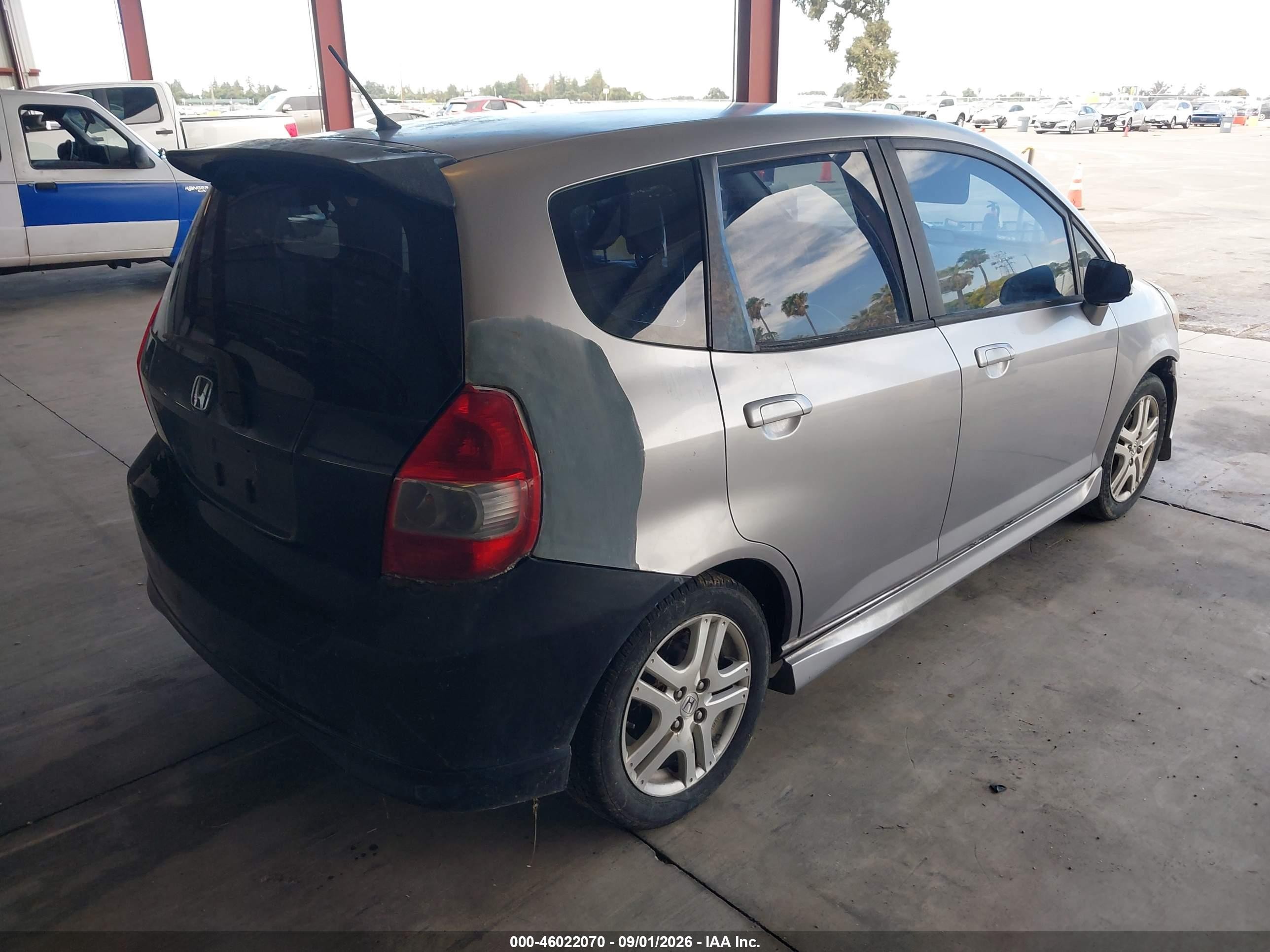 2008 Honda Fit VIN JHMGD38678S042970 IAAI salvage auction — Normal Wear, Salvage Tbo (South Dakota), sold $350 on 2026-09-08 (photo 4)