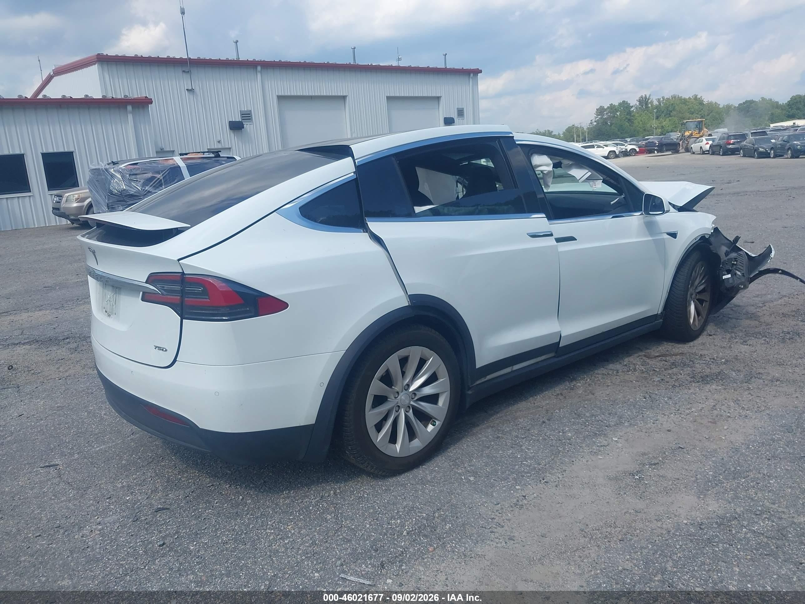 2018 Tesla Model X VIN 5YJXCBE29JF114027 IAAI salvage auction — Front End, Salvage (Virginia), sold $4,350 on 2026-10-09 (photo 4)