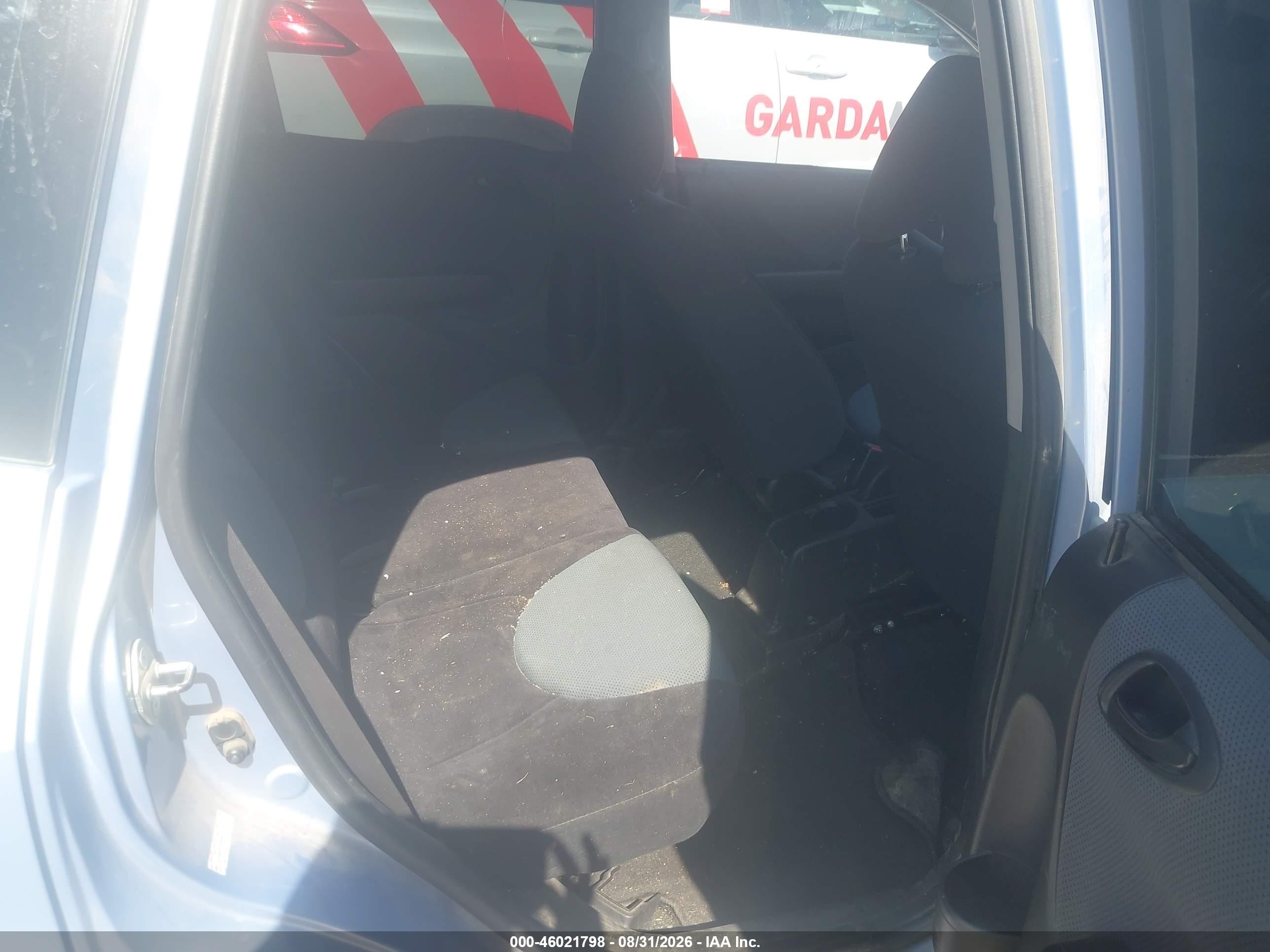 2008 Honda Fit VIN JHMGD38698S065831 IAAI salvage auction — Normal Wear, Clear - Dealer Only (California), sold $550 on 2026-09-08 (photo 8)
