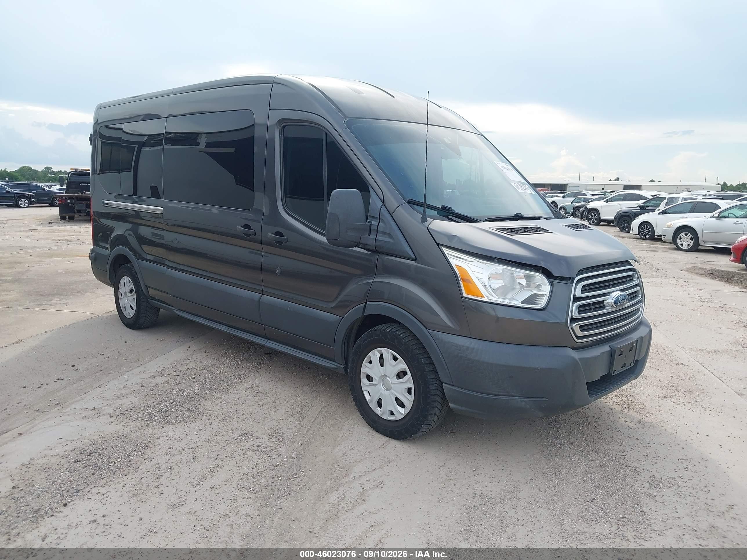 2018 Ford Transit-350 VIN 1FBAX2CM1JKA68814 — IAAI salvage auction photo