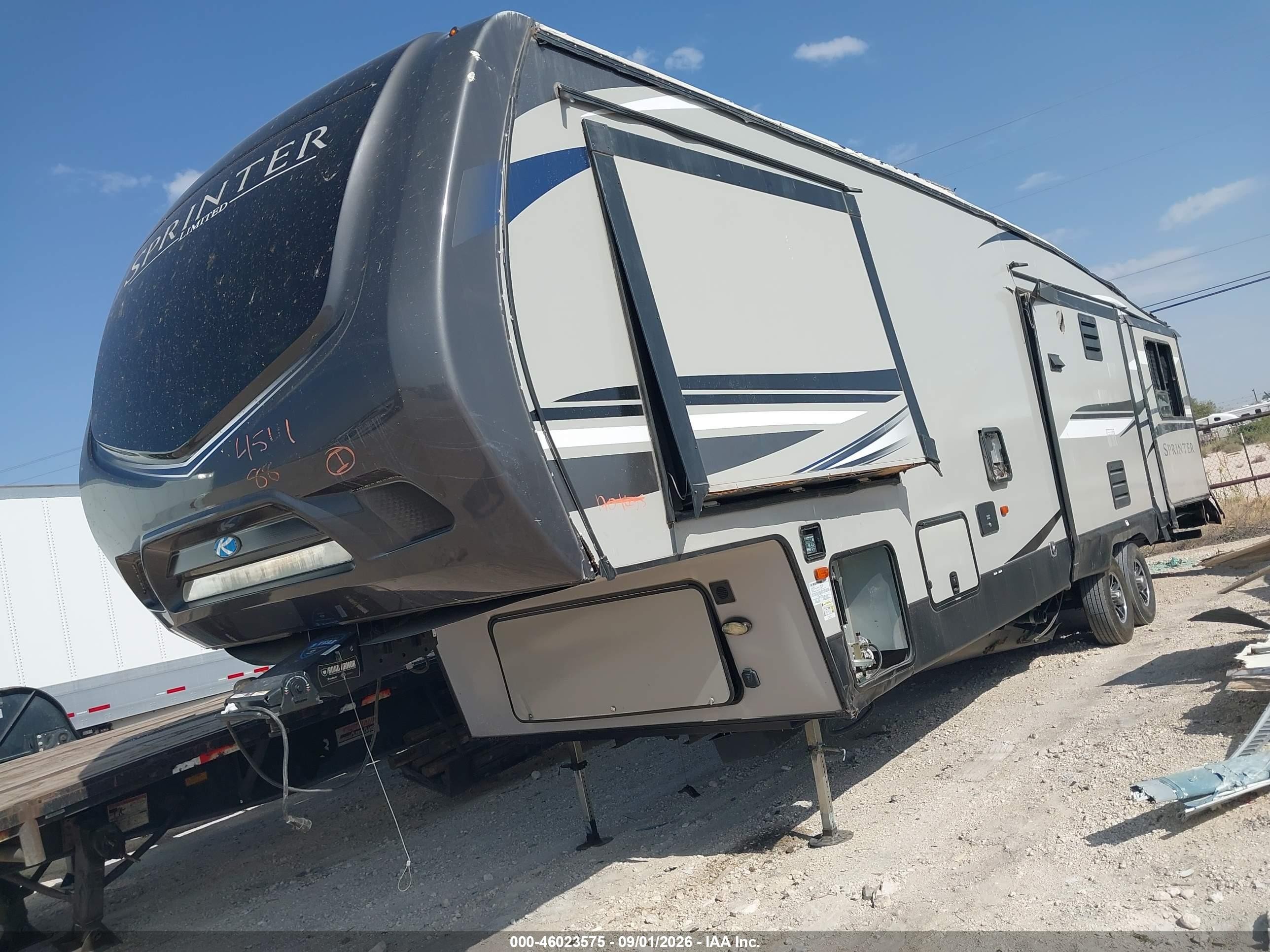 2020 Keystone Rv 3530fwden VIN 4YDF35322L1531367 IAAI salvage auction — All Over, SF97 SALVAGE (South Dakota), sold $2,625 on 2026-09-10 (photo 2)