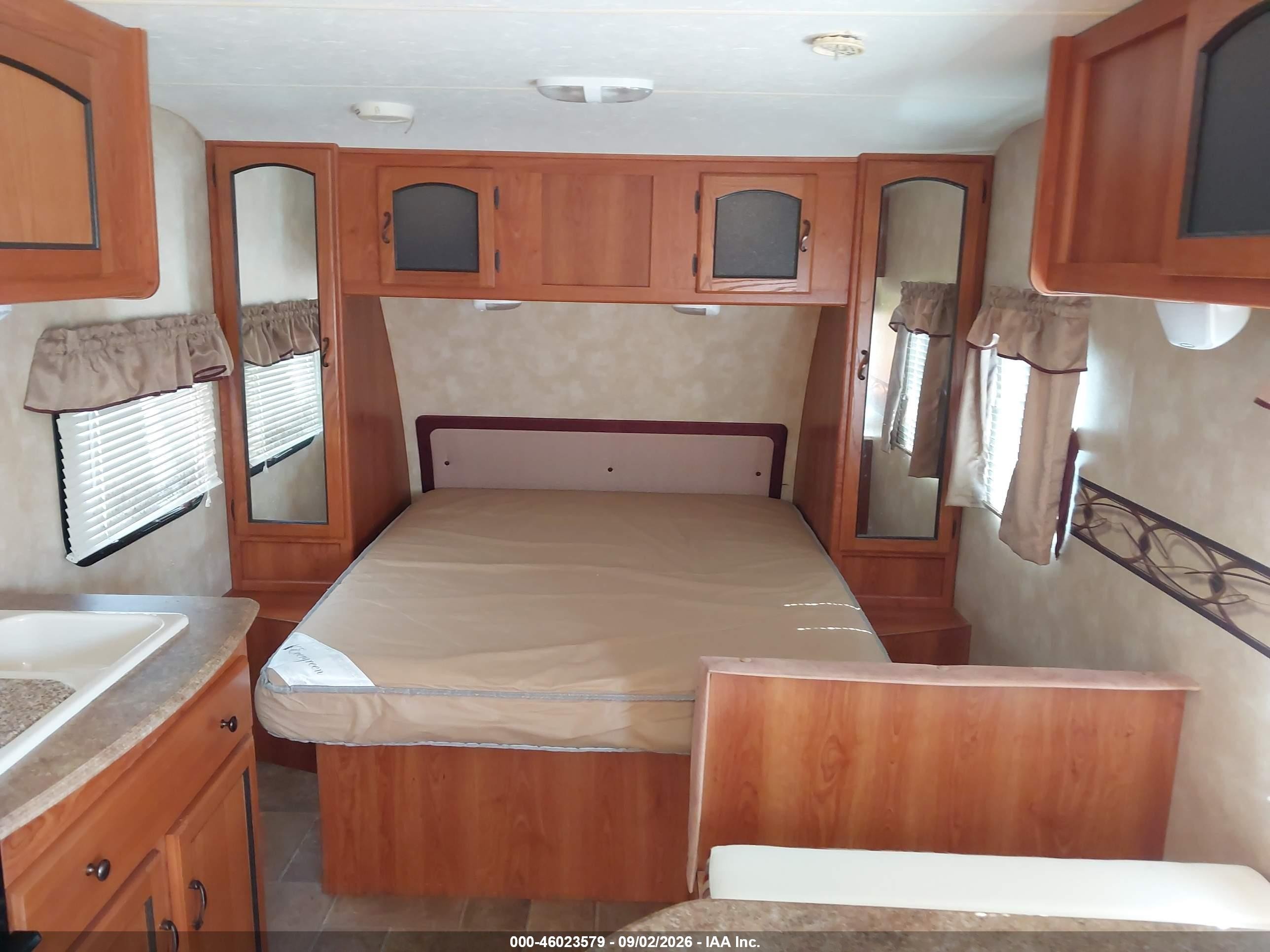 2012 Coachmen Freedom Express VIN 5ZT2FEHB6CA005551 IAAI salvage auction — Hail, Certificate Of Title (Nebraska), sold $1,850 on 2026-09-24 (photo 5)