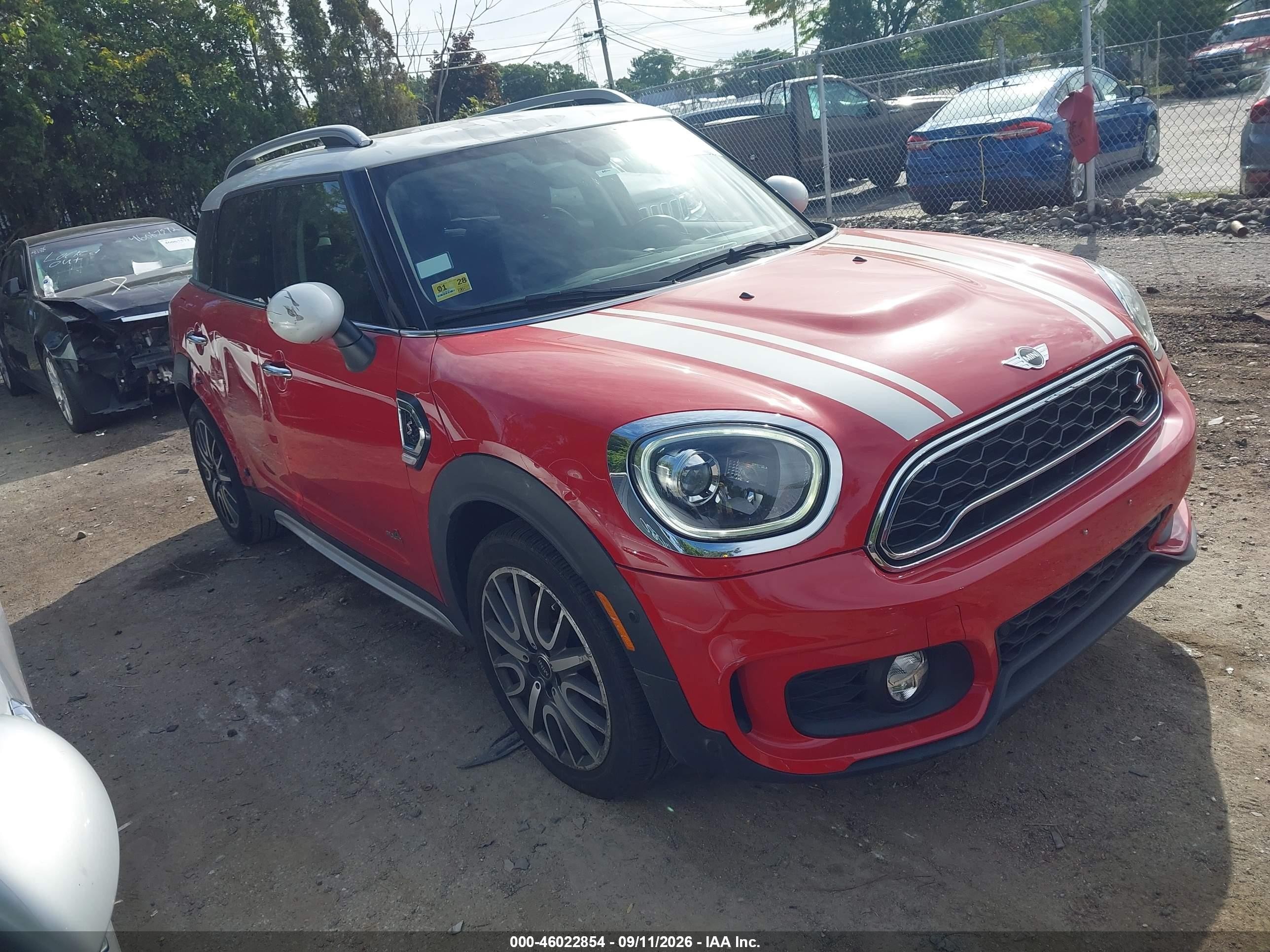 2018 Mini Countryman VIN WMZYT5C36J3D82714 IAAI salvage auction — Side, Salvage (Rhode Island), sold $5,800 on 2026-10-08 (photo 1)