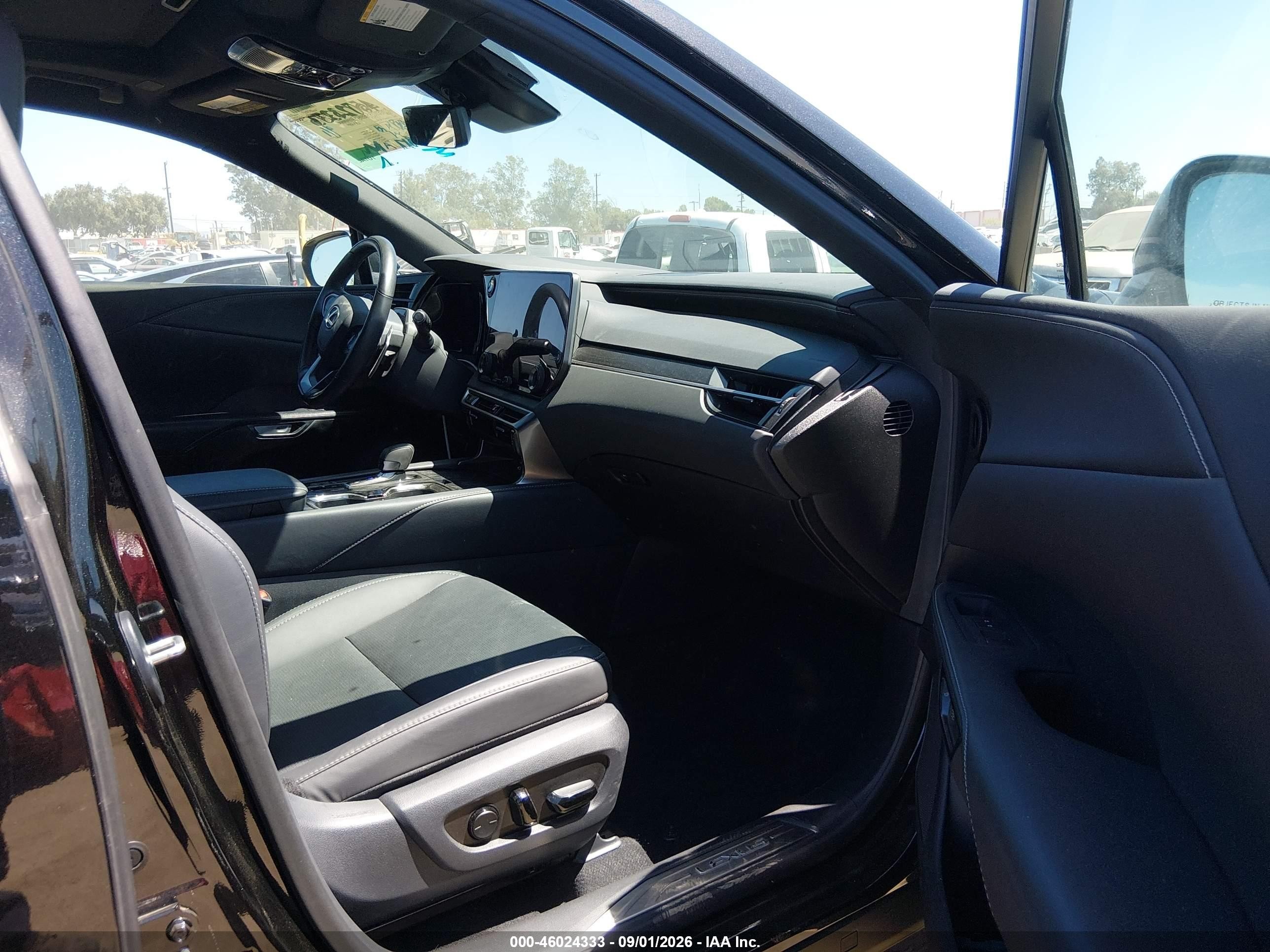 2025 Lexus Rx VIN 2T2BBMCA7SC094512 IAAI salvage auction — Front End, Salvage (California), sold $27,500 on 2026-10-01 (photo 5)