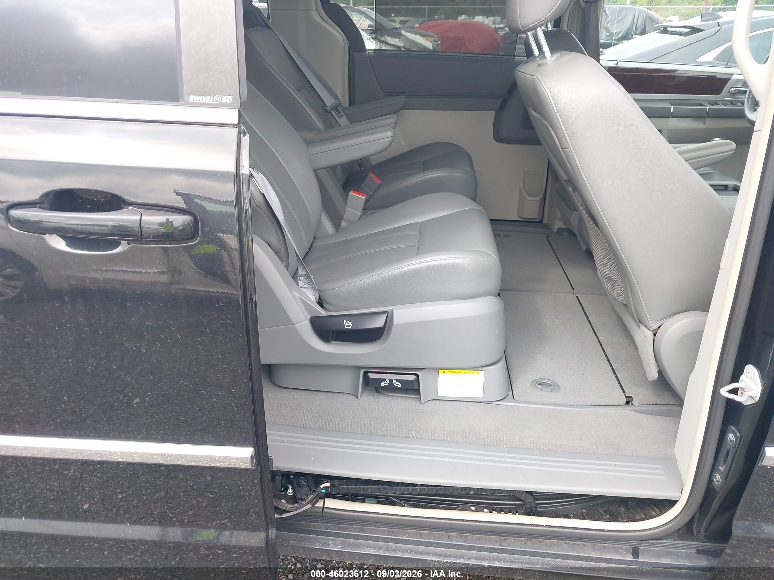 2010 Chrysler Town & country VIN 2A4RR5DX8AR123970 IAAI salvage auction — Front End, Salvage - Greater Than 75% (Maryland), sold $975 on 2026-10-02 (photo 8)
