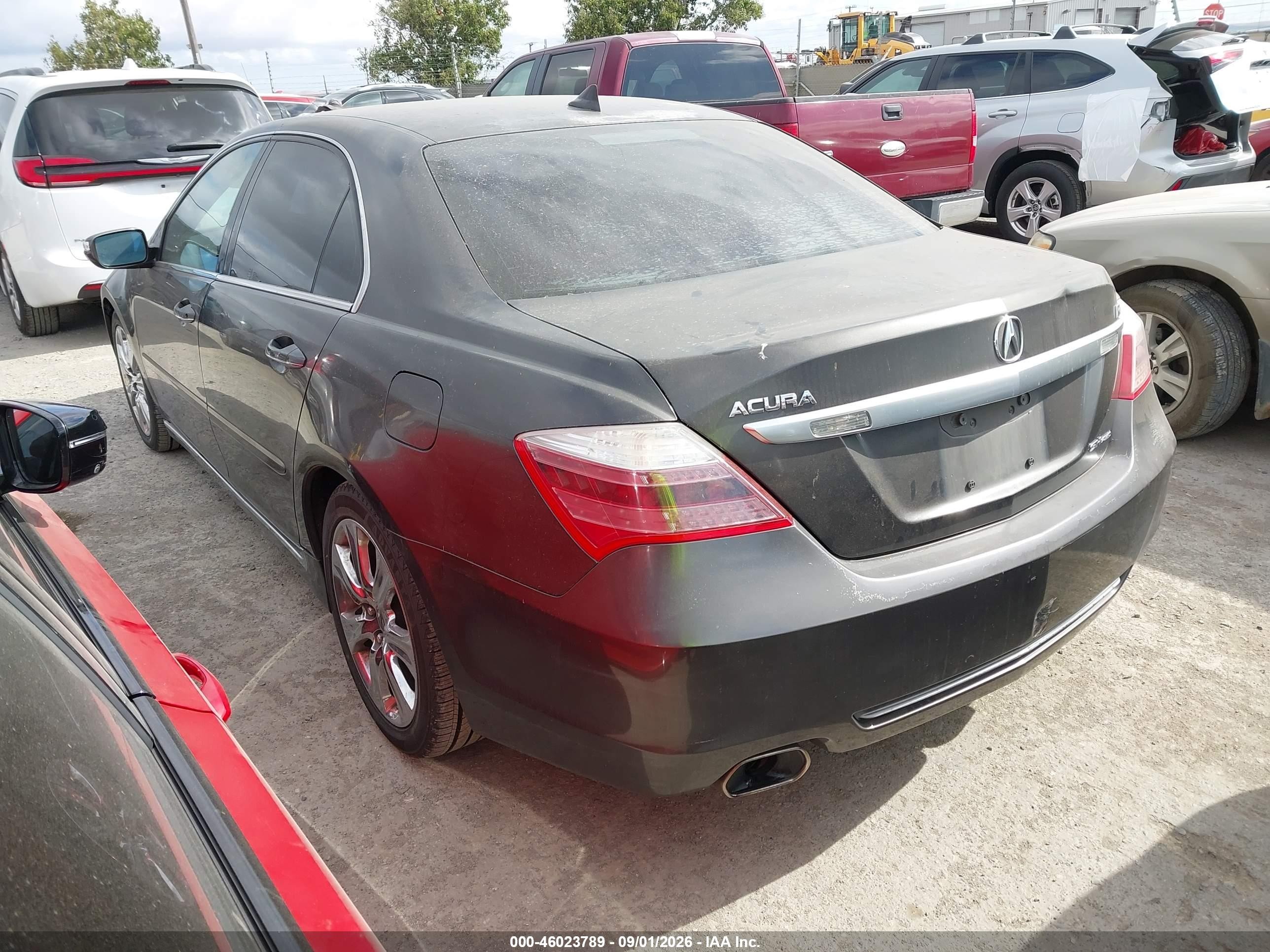 2010 Acura Rl VIN JH4KB2F65AC000715 IAAI salvage auction — Normal Wear, Clear - Dealer Only (California), sold $850 on 2026-09-14 (photo 3)
