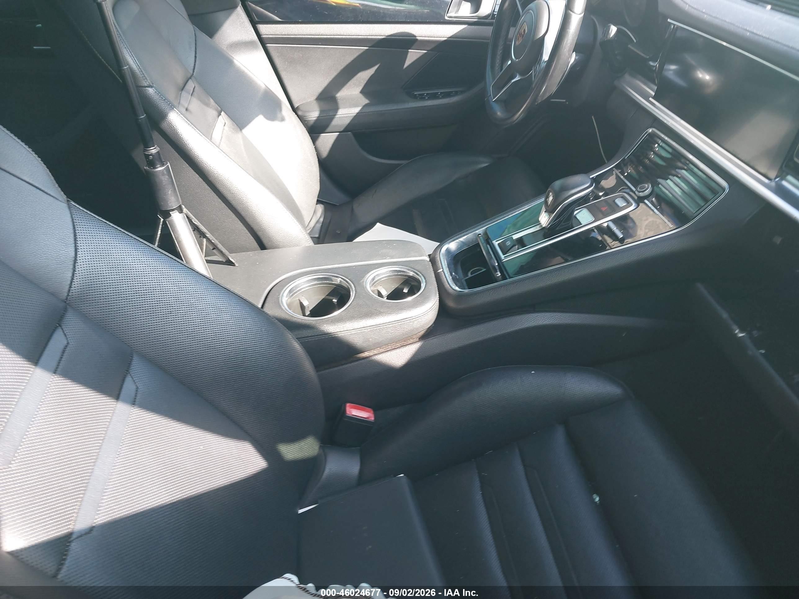 2017 Porsche Panamera VIN WP0AA2A74HL100721 IAAI salvage auction — Side, Rebuildable (Florida), sold $8,600 on 2026-10-06 (photo 5)