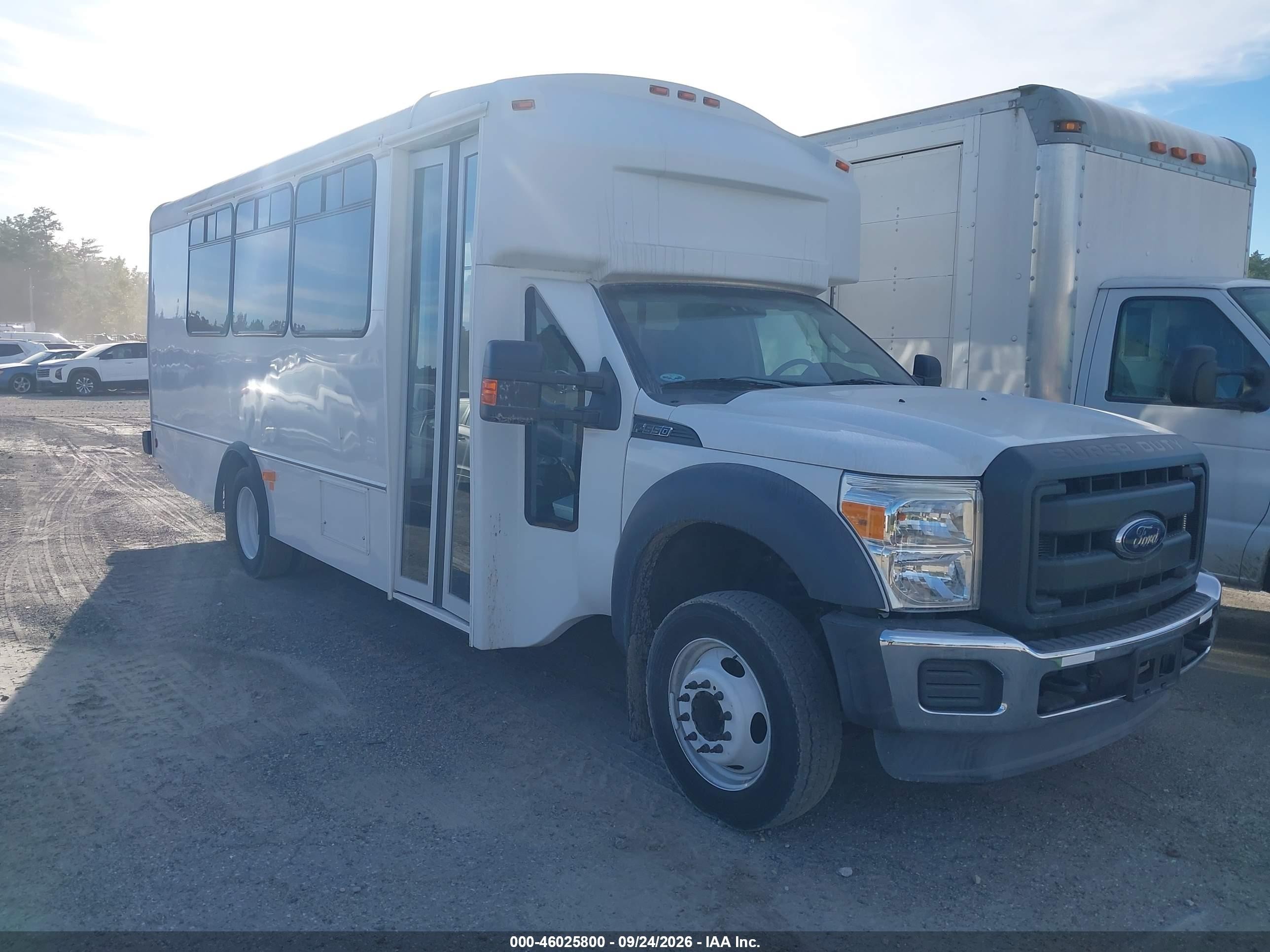 2016 Ford F-550 Chassis VIN 1FDGF5GT4GEA85993 — IAAI salvage auction photo