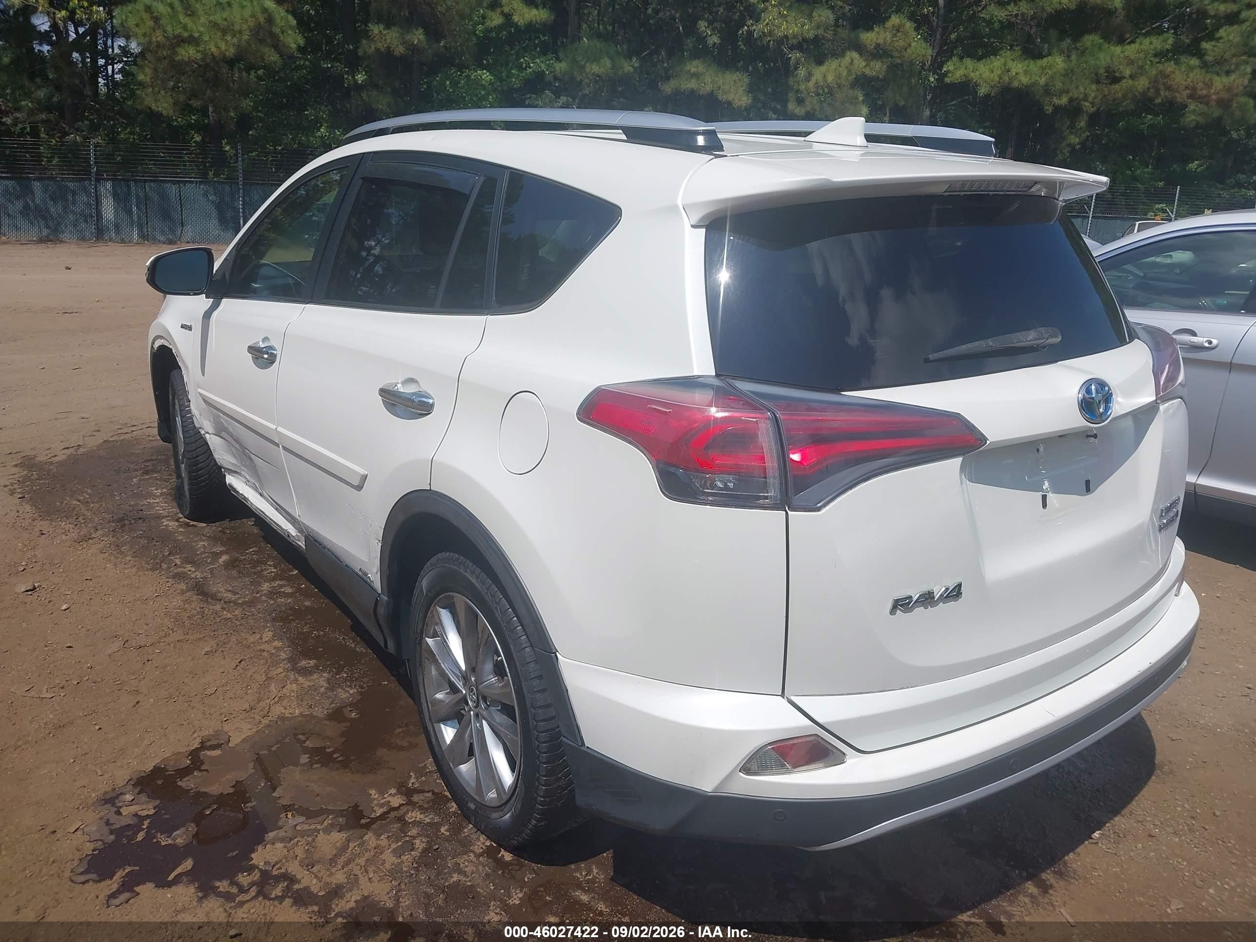 2016 Toyota Rav 4 VIN JTMDJREV2GD052286 IAAI salvage auction — Side, Salvage (Virginia), sold $7,400 on 2026-09-23 (photo 3)