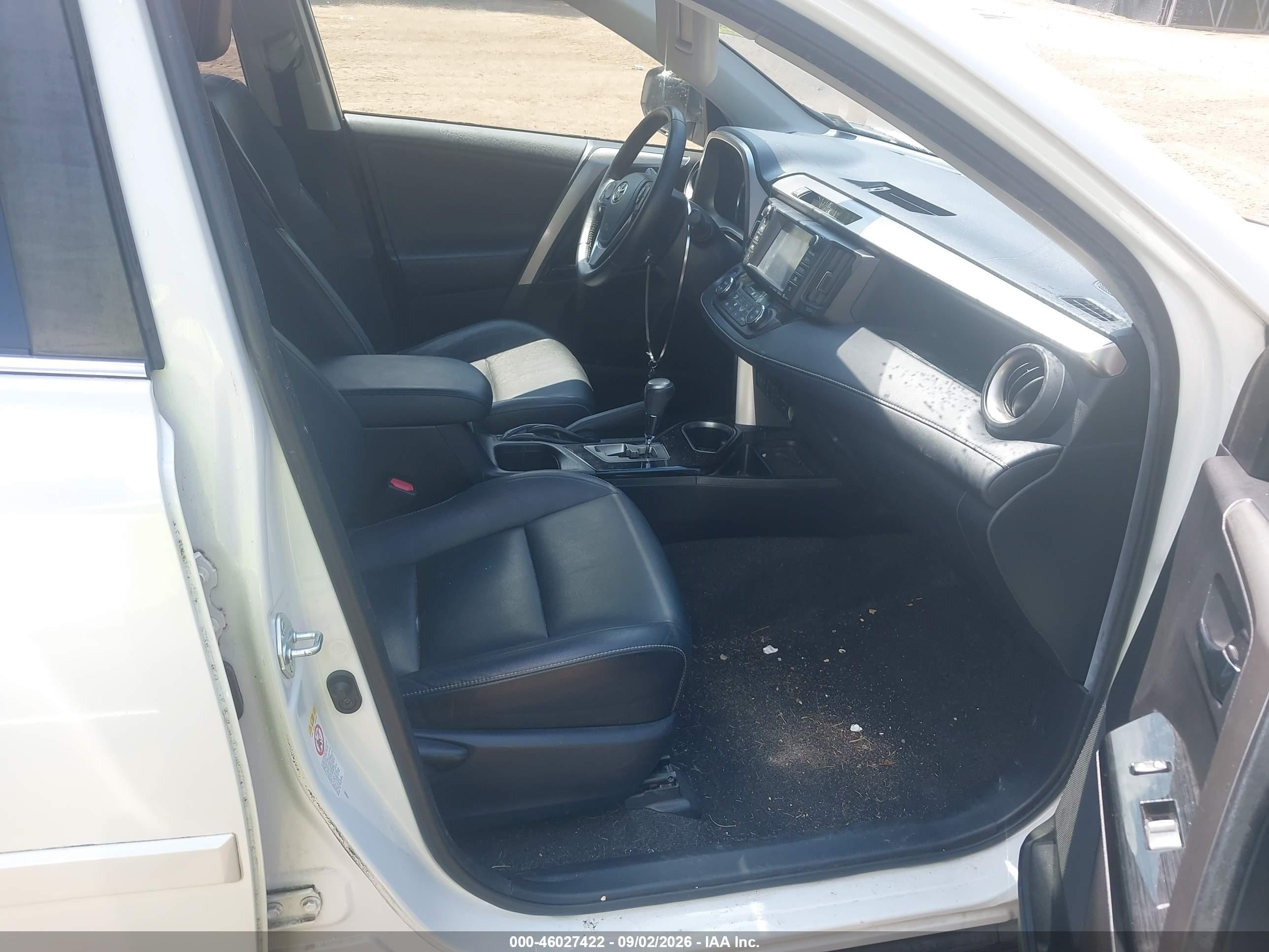 2016 Toyota Rav 4 VIN JTMDJREV2GD052286 IAAI salvage auction — Side, Salvage (Virginia), sold $7,400 on 2026-09-23 (photo 5)