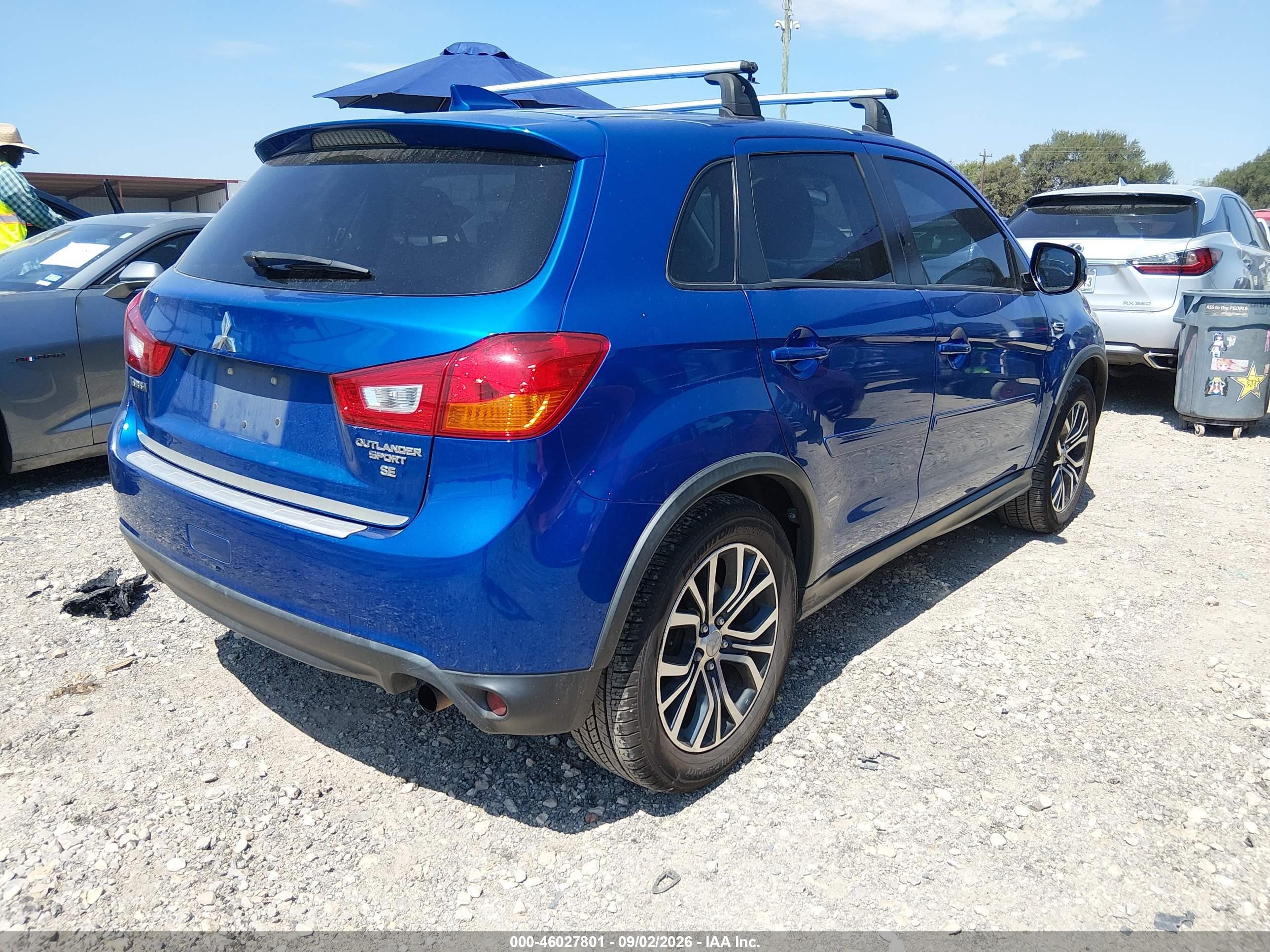 2017 Mitsubishi Outlander VIN JA4AP3AW2HZ032986 IAAI salvage auction — Normal Wear, Original (Texas), sold $1,875 on 2026-09-08 (photo 4)