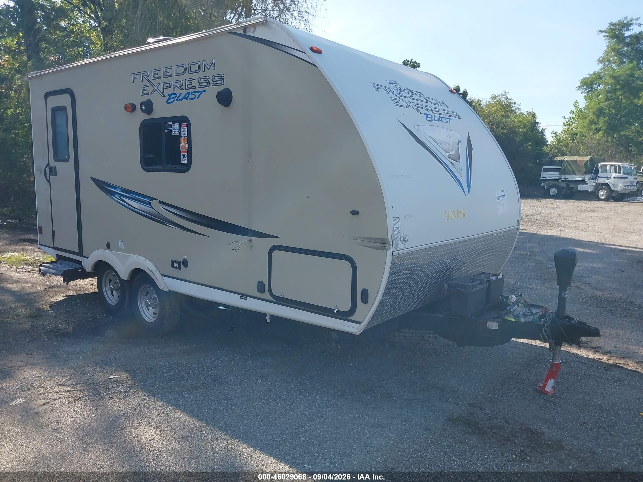 2019 Coachmen Freedom Express VIN 52T2FEFB0KS033258 IAAI salvage auction — Unknown, Mv-907A (New York), sold $2,500 on 2026-09-29 (photo 1)
