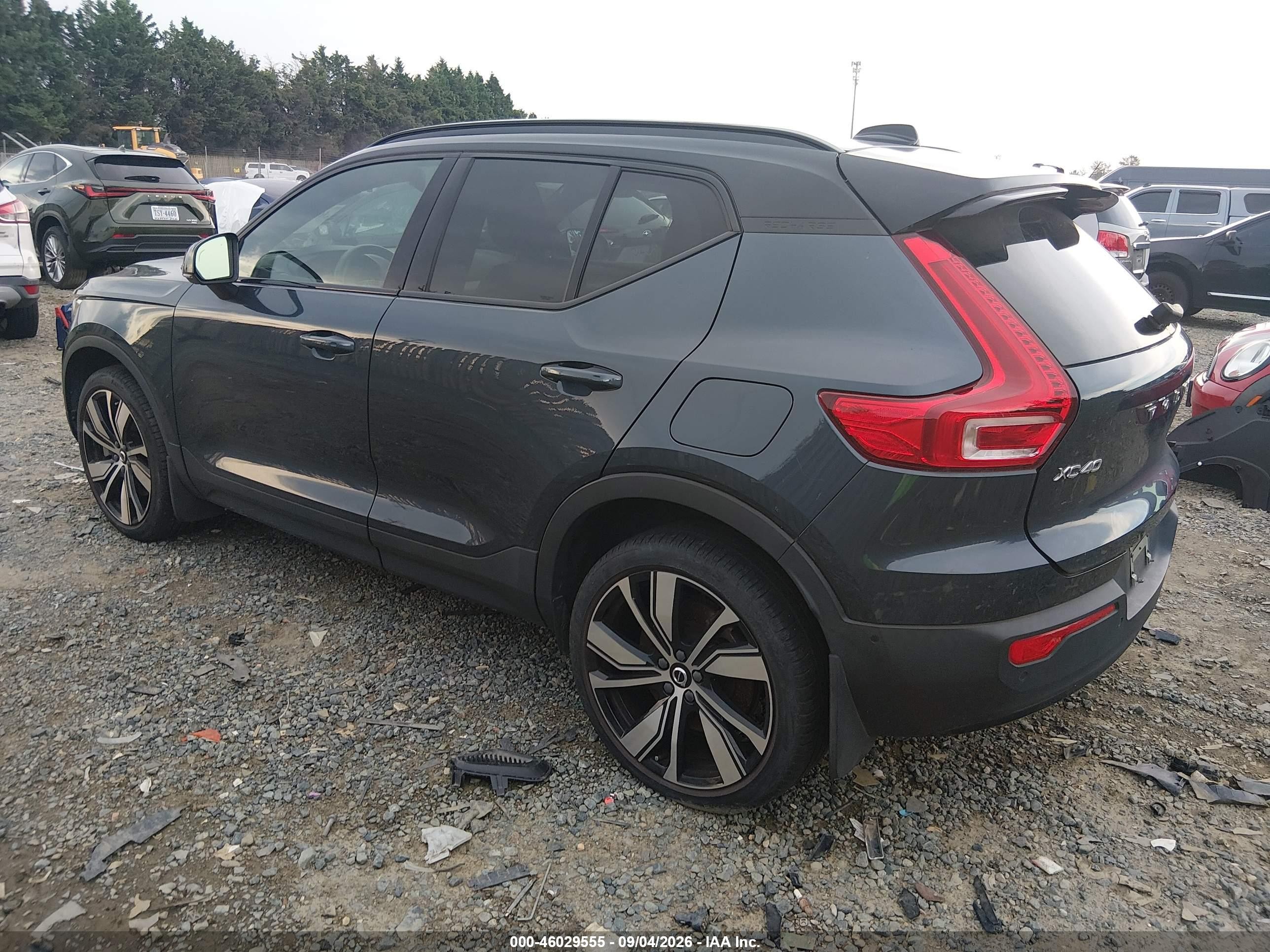 2022 Volvo Xc40 VIN YV4ED3UR0N2643249 IAAI salvage auction — Undercarriage, Salvage (Virginia), sold $12,400 on 2026-09-23 (photo 3)