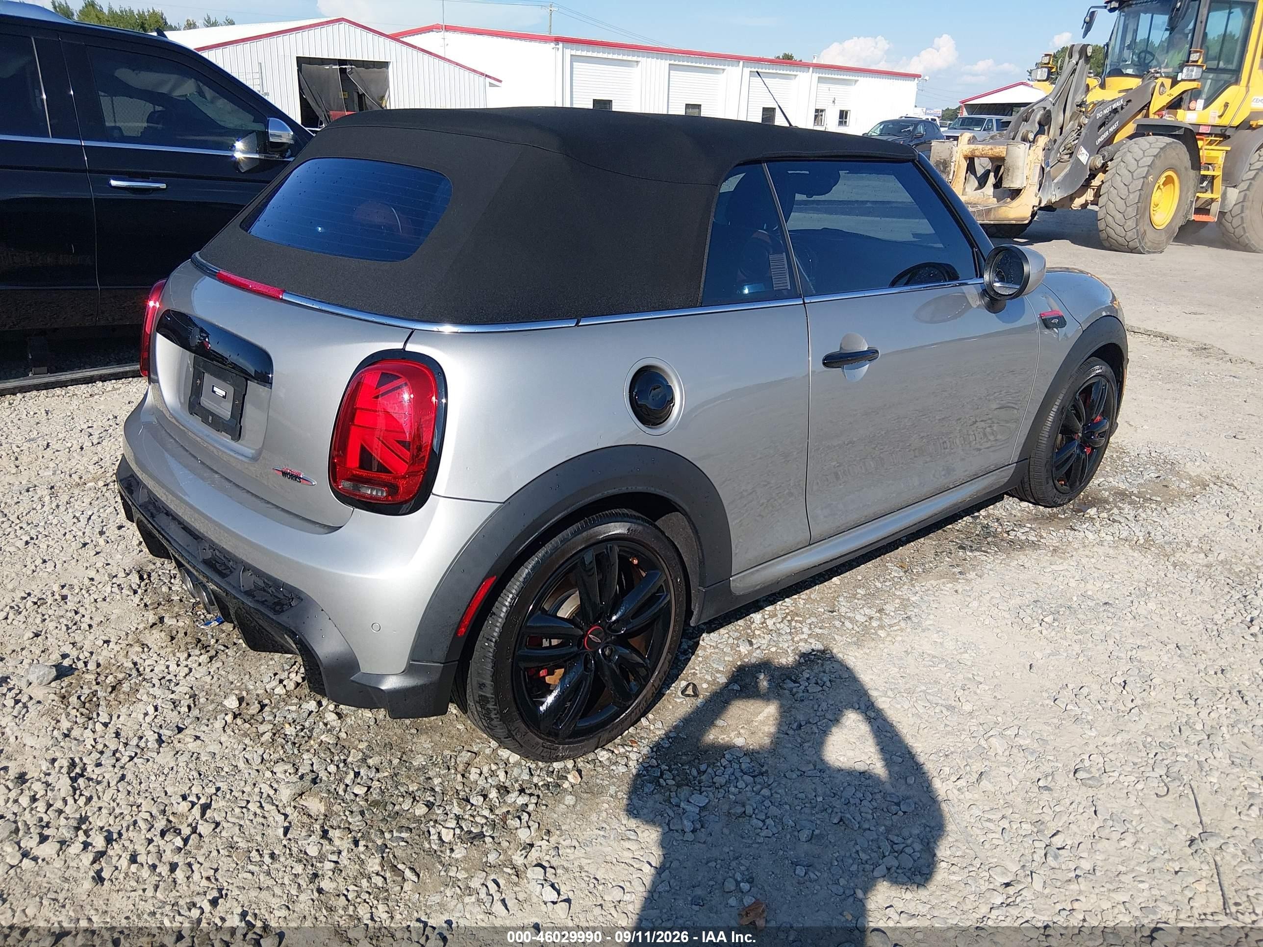 2023 Mini Convertible VIN WMW63DL05P3R03660 IAAI salvage auction — Water/Flood, Salvage (North Carolina), sold $9,800 on 2026-10-06 (photo 4)