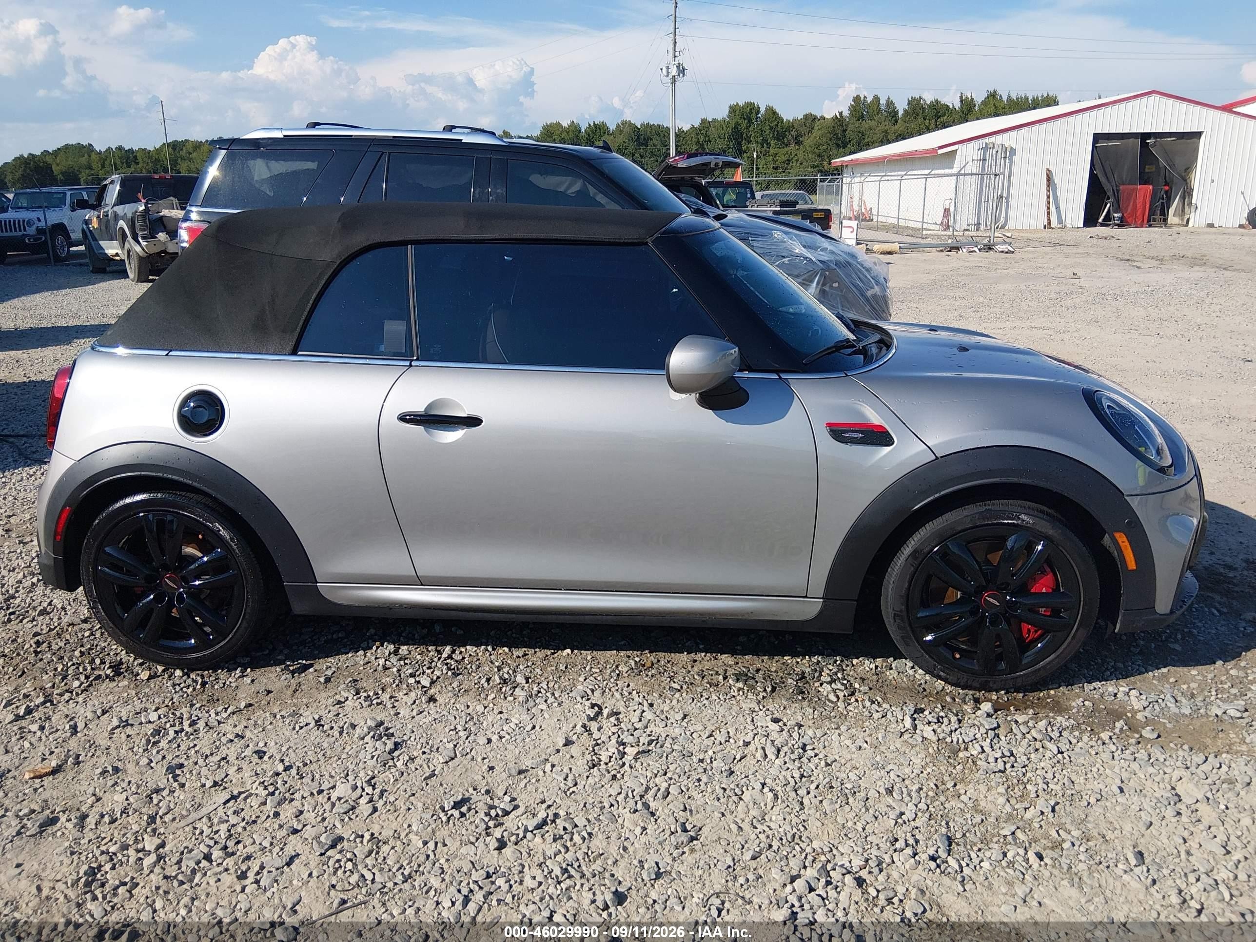 2023 Mini Convertible VIN WMW63DL05P3R03660 IAAI salvage auction — Water/Flood, Salvage (North Carolina), sold $9,800 on 2026-10-06 (photo 5)
