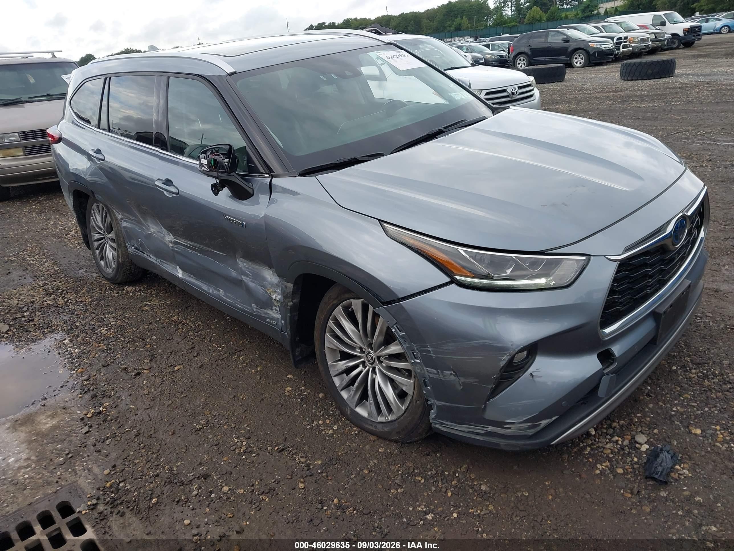 2021 Toyota Highlander Hybrid VIN 5TDEBRCH8MS048189 — IAAI salvage auction photo