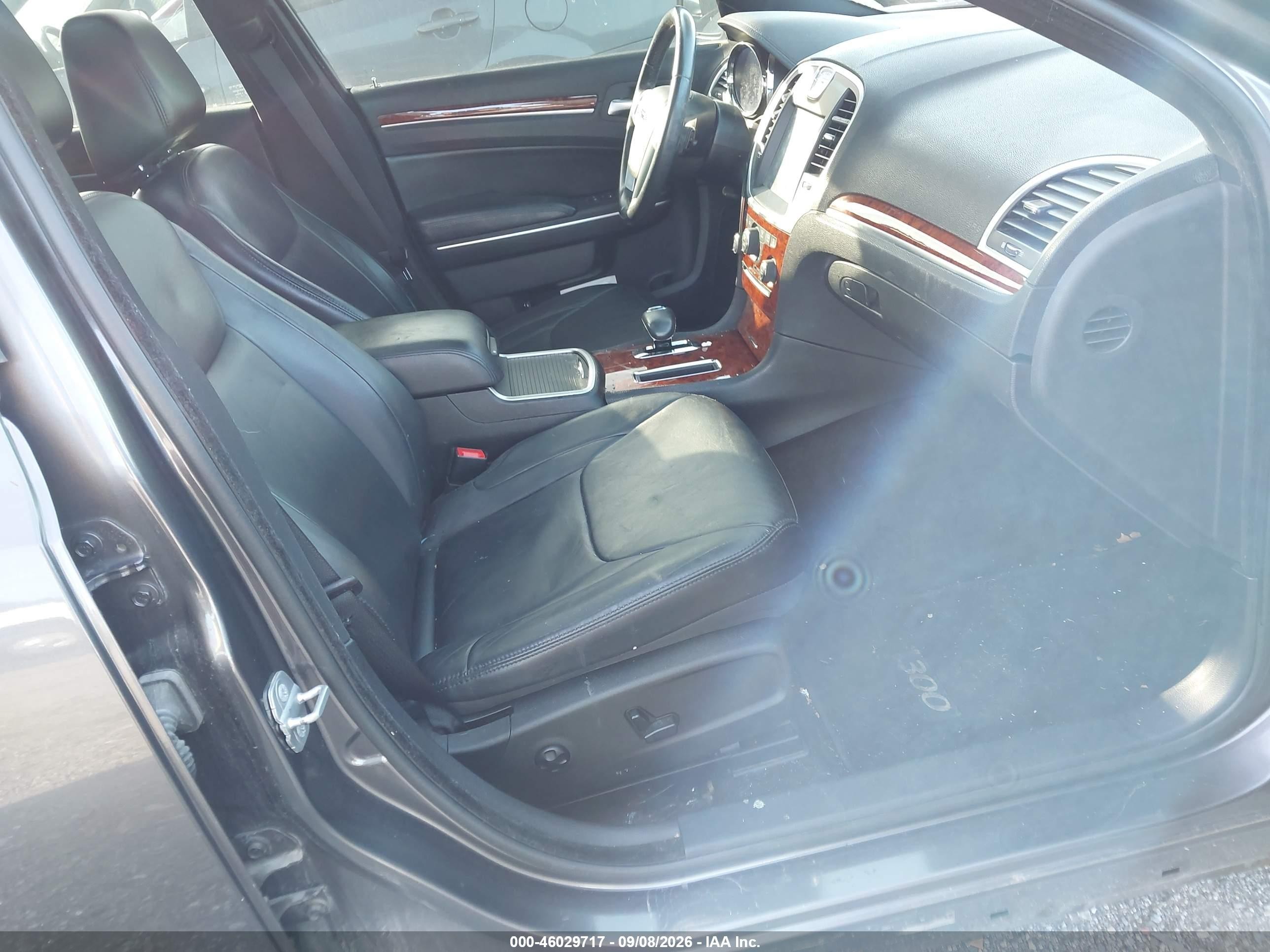 2014 Chrysler 300 VIN 2C3CCARGXEH157763 IAAI salvage auction — Normal Wear, Clear (Pennsylvania), sold $1,300 on 2026-09-20 (photo 5)