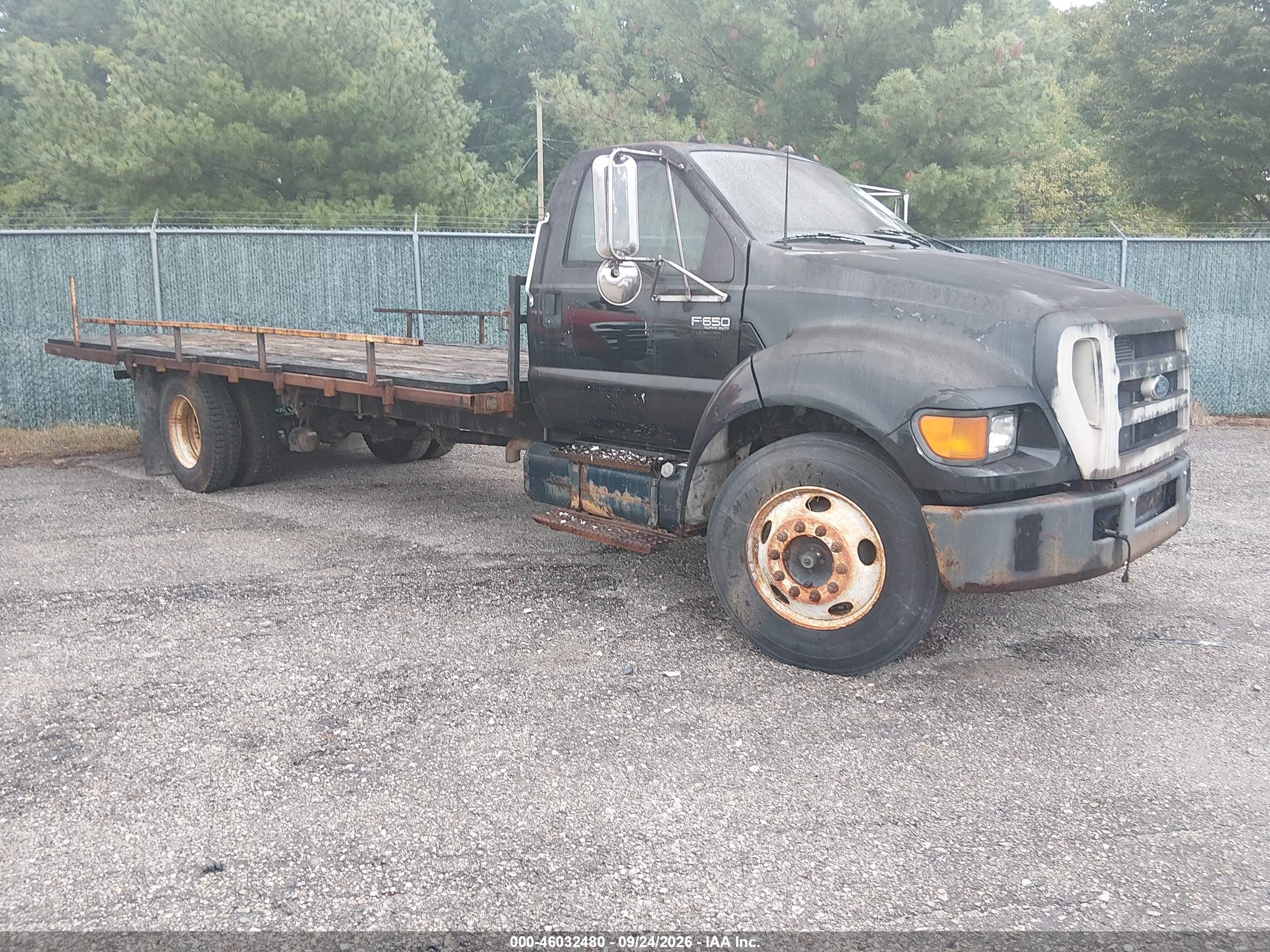 2004 Ford F-650 VIN 3FRWF65E44V655343 — IAAI salvage auction photo