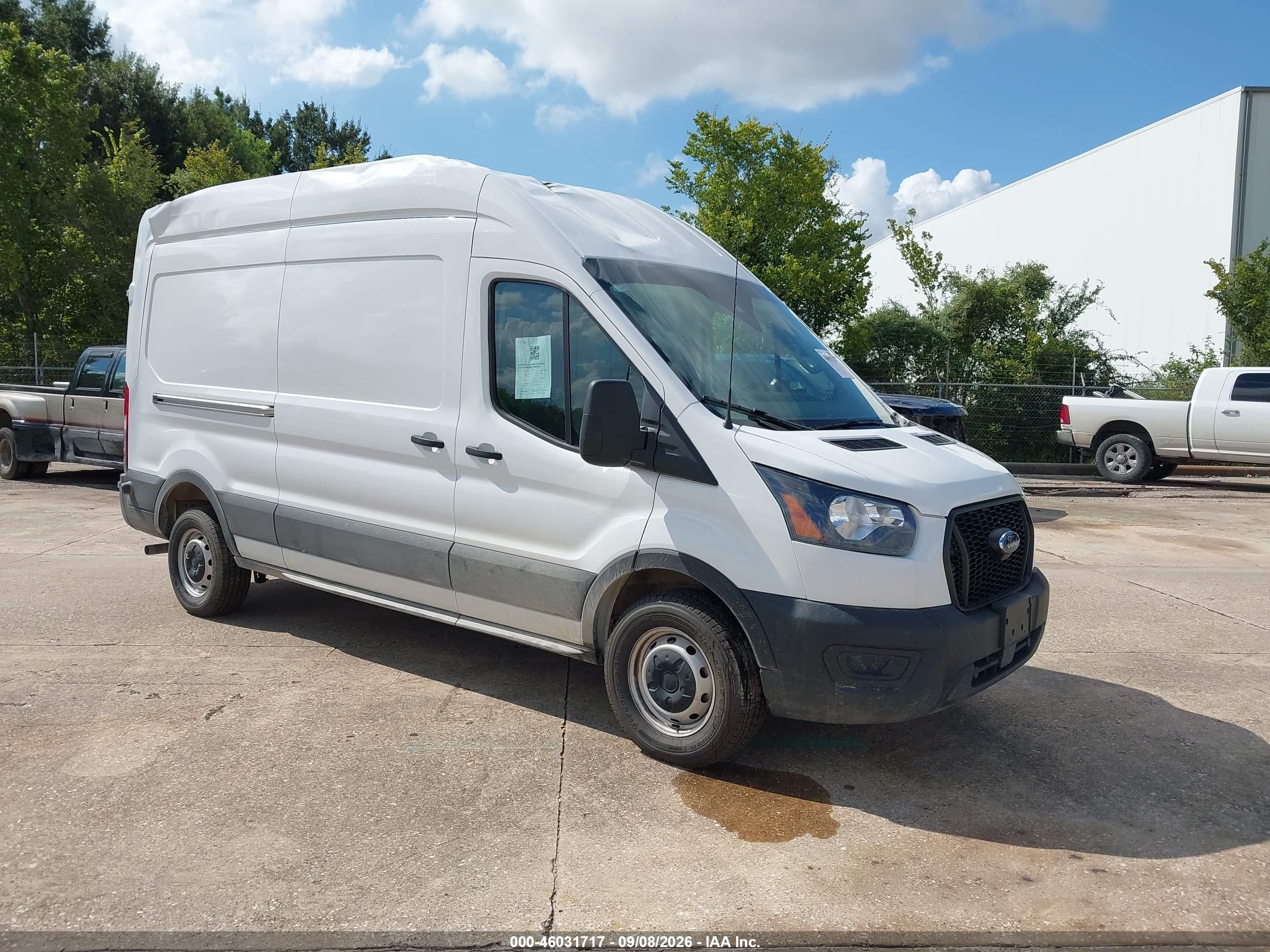 2025 Ford Transit-250 VIN 1FTBR1X83SKB09737 — IAAI salvage auction photo