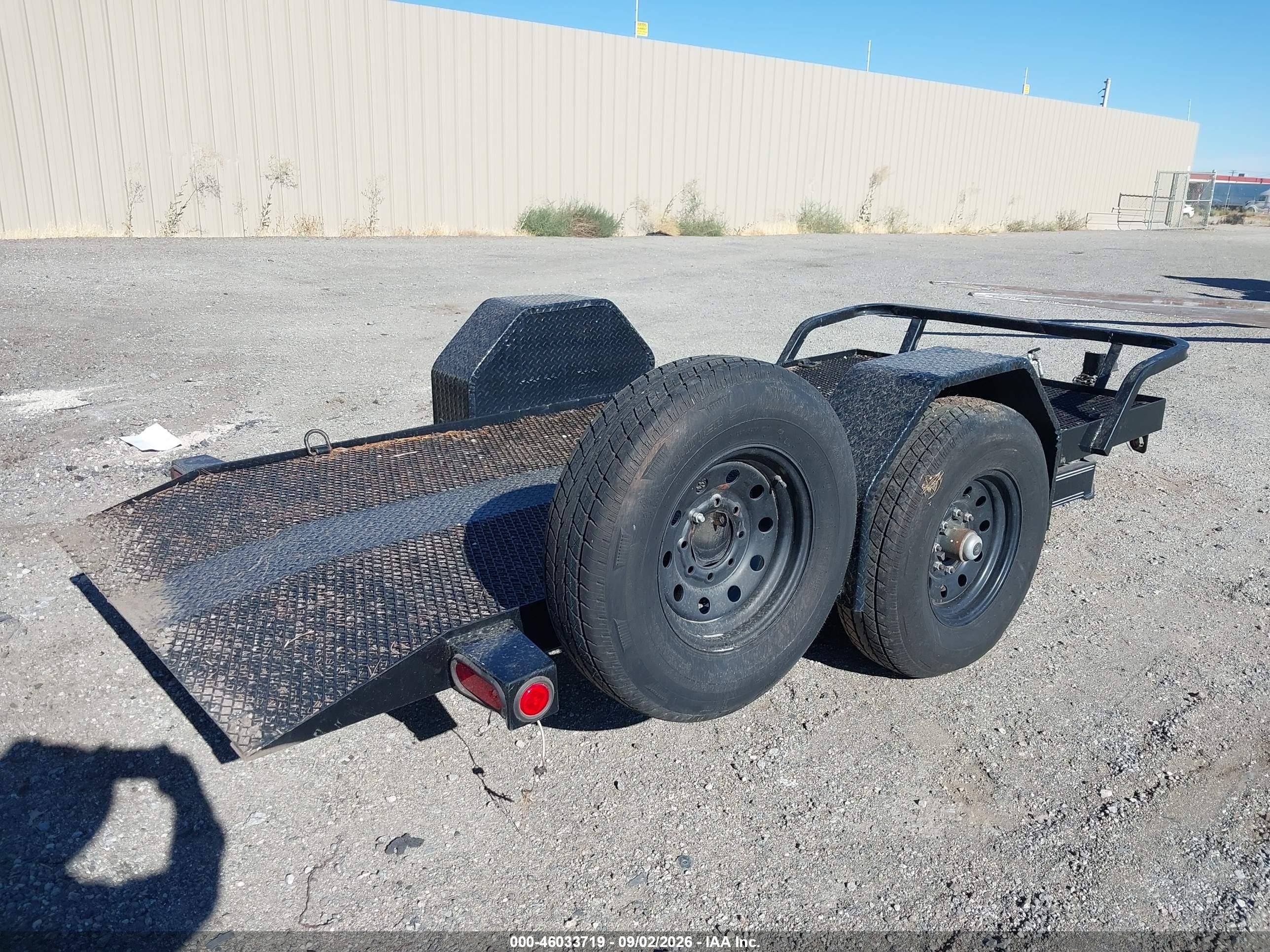 2020 Load Trail Single Axl VIN 4ZESA1216L1195727 IAAI salvage auction — Unknown, Salvage (California), sold $2,550 on 2026-10-01 (photo 4)