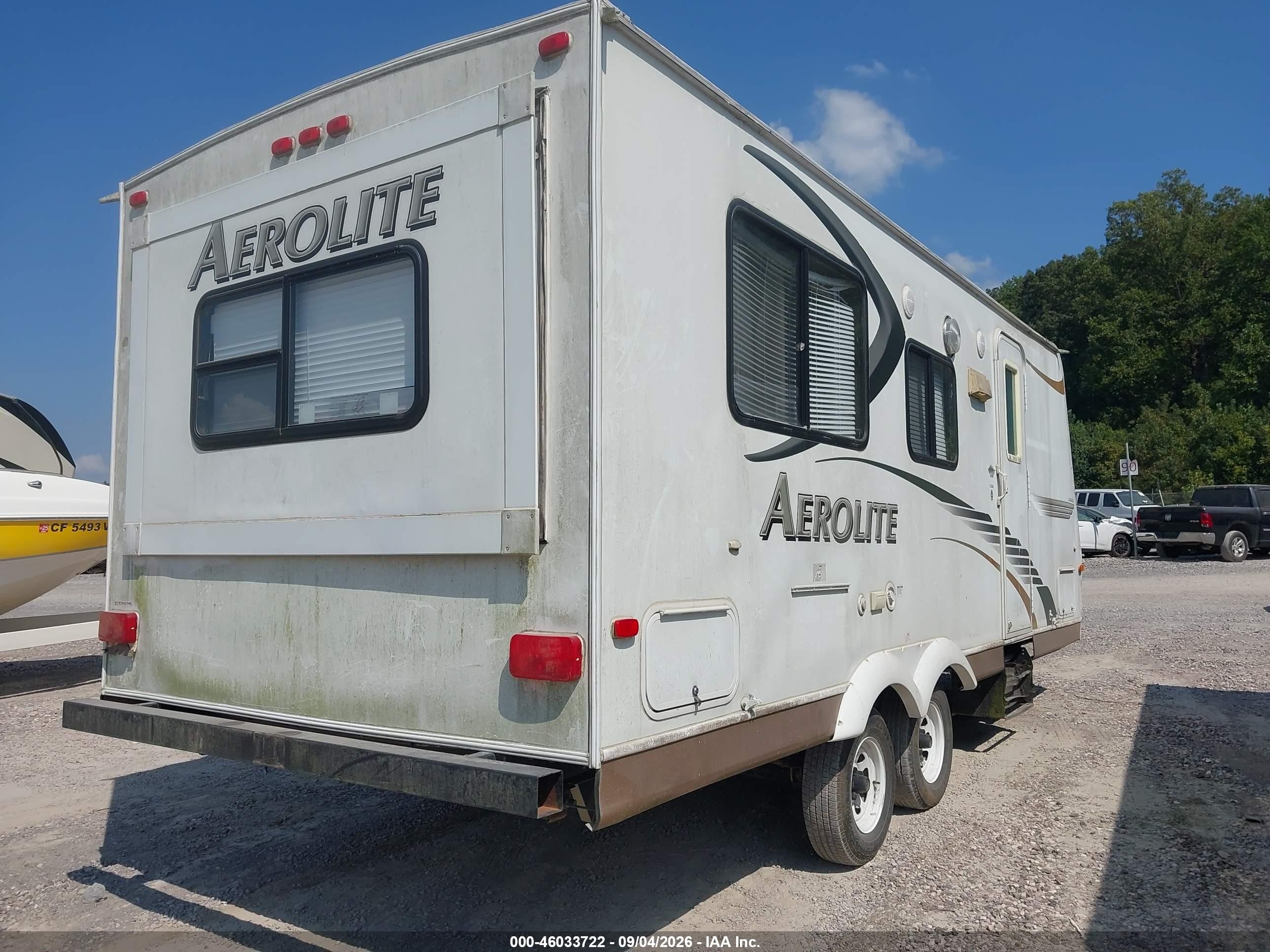 2009 Dutchman Aerolite VIN 47CTA2L2XAK126311 IAAI salvage auction — Water/Flood, Clear (Tennessee), sold $1,050 on 2026-10-07 (photo 4)