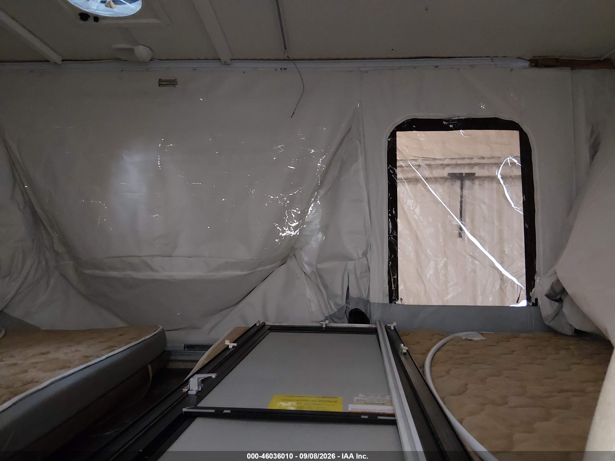 2017 Jayco Jay VIN 1UJAJ0AHXH12S0239 IAAI salvage auction — Vandalized, Bill Of Sale (Alaska), sold $400 on 2026-09-11 (photo 6)