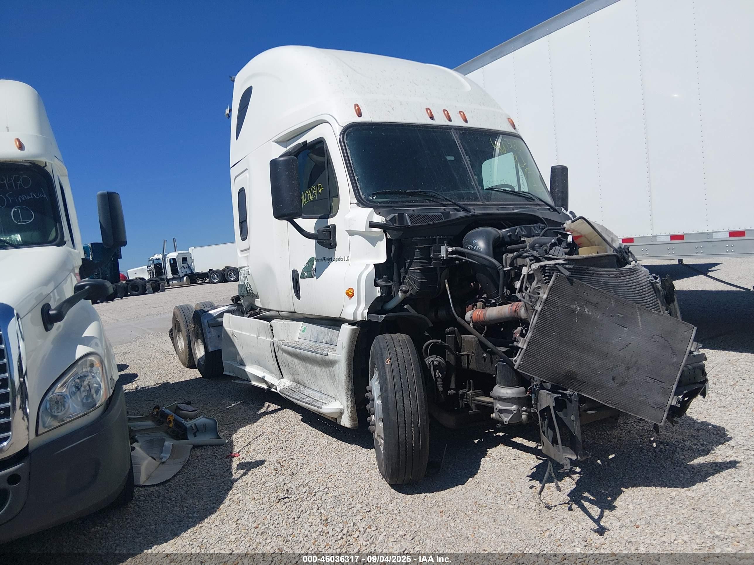 2018 VIN 3AKJGLDR7JDJU6813 IAAI salvage auction — Front End, Salvage (Ohio), sold $2,750 on 2026-10-13 (photo 1)