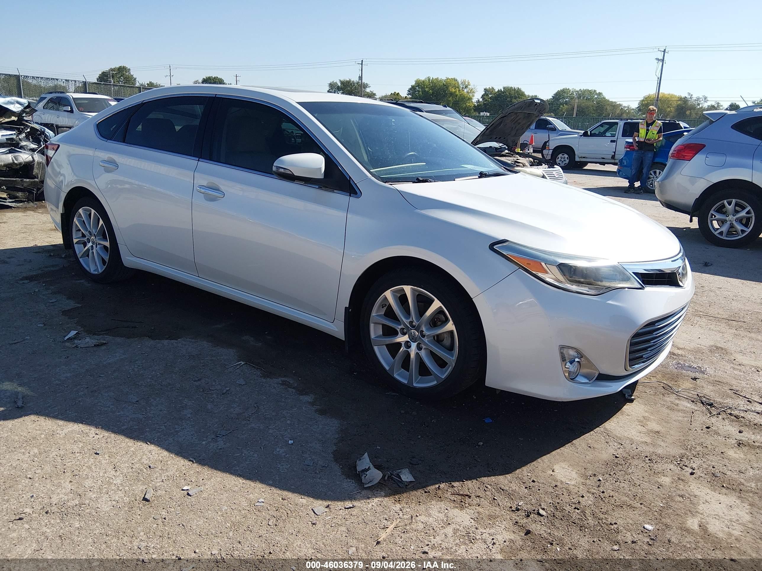 2013 Toyota Avalon VIN 4T1BK1EB6DU016152 — IAAI salvage auction photo