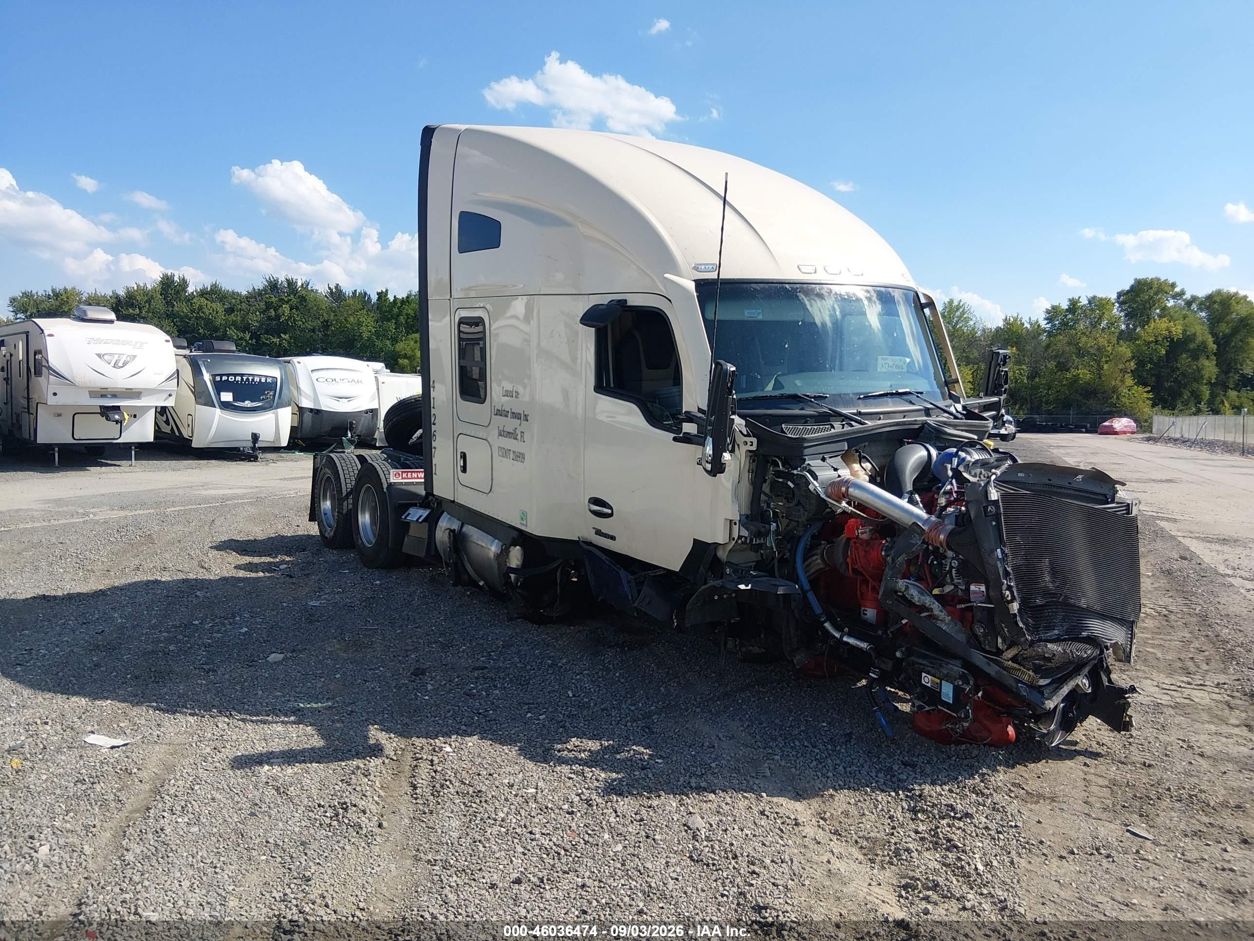 2027 Kenworth Construction VIN 1XKYD49X7VJ250405 — IAAI salvage auction photo