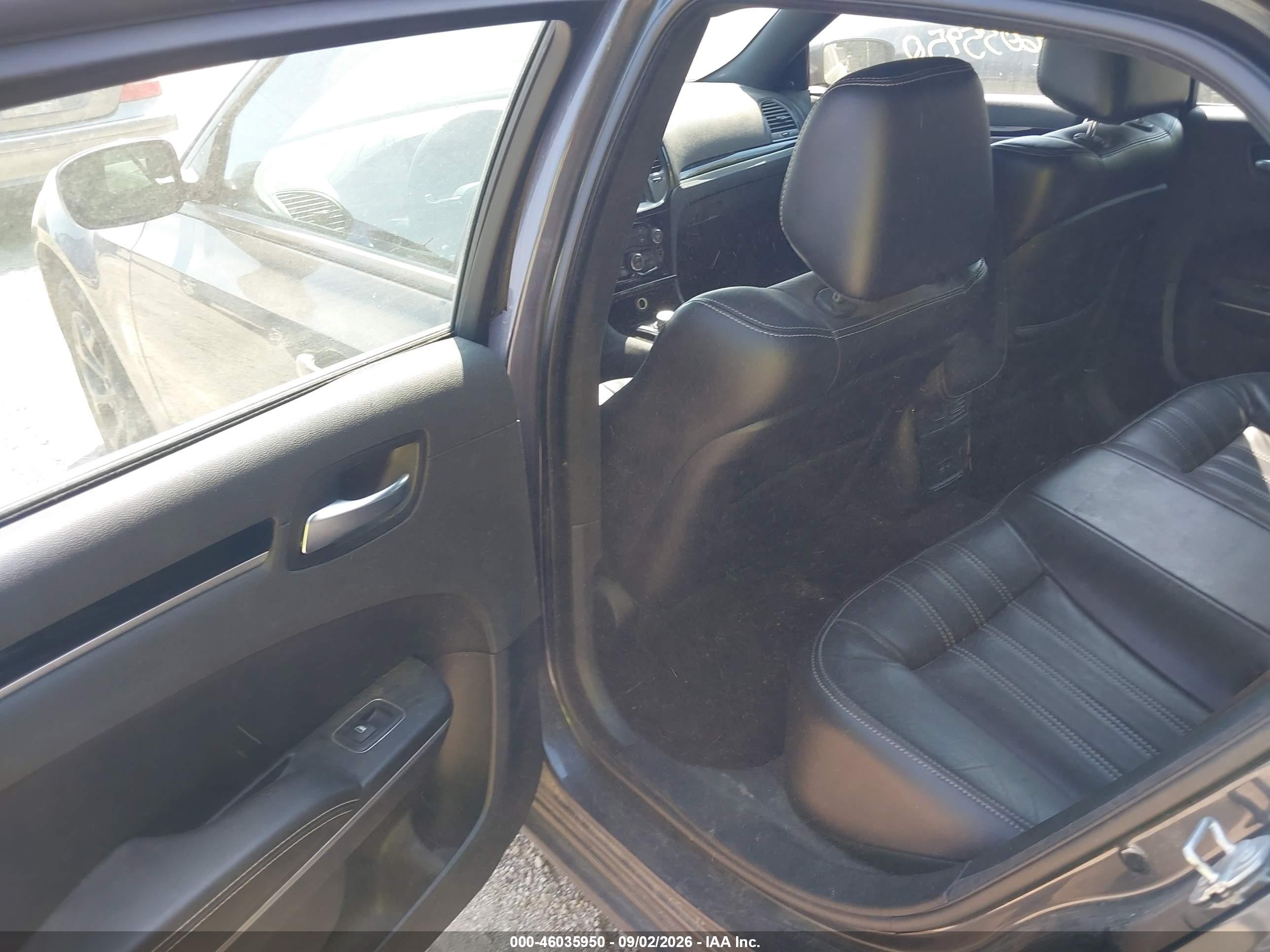 2018 Chrysler 300 VIN 2C3CCAGG5JH226596 IAAI salvage auction — Normal Wear, Clear (Indiana), sold $2,325 on 2026-09-10 (photo 8)