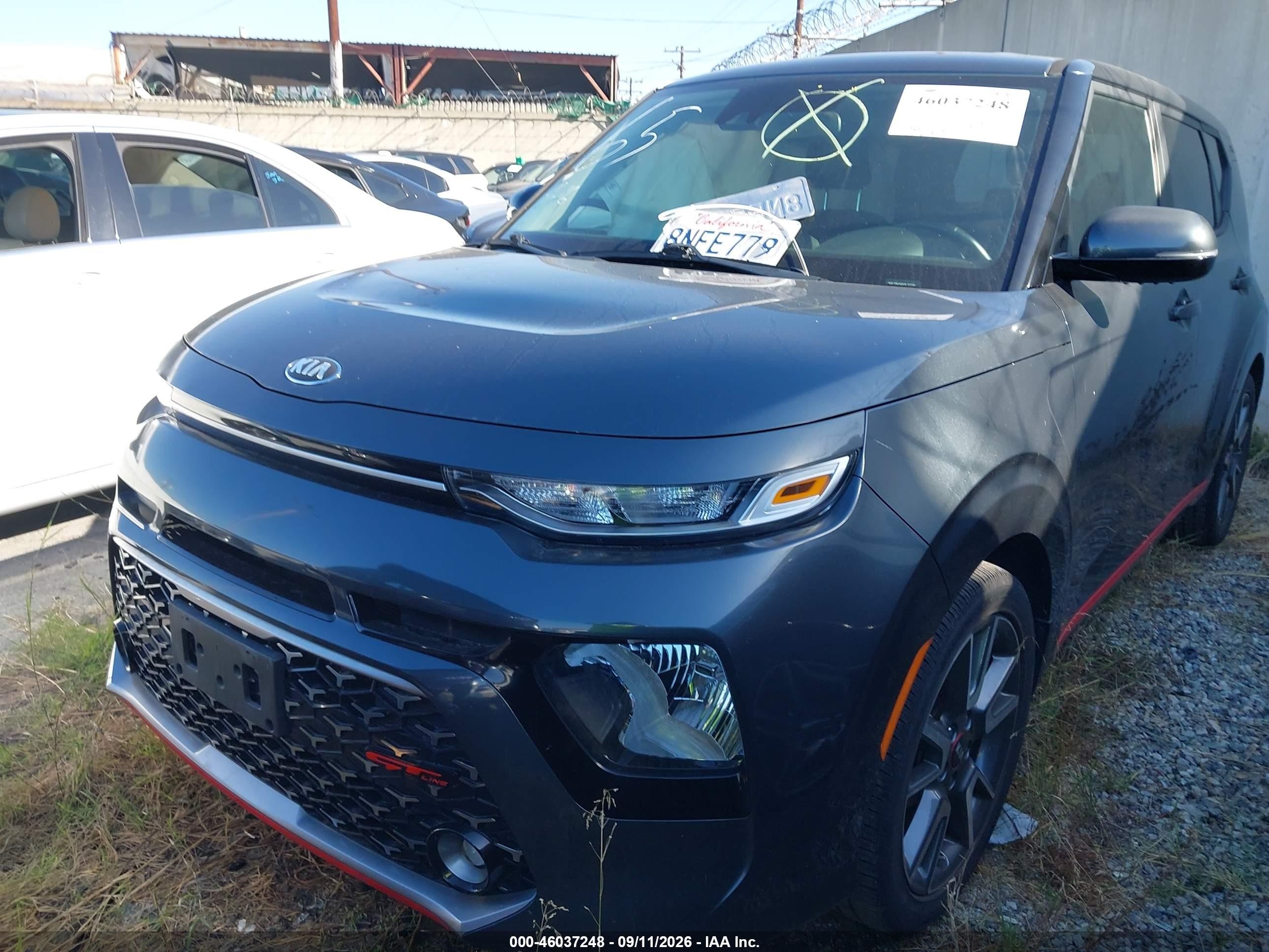 2020 Kia Soul VIN KNDJ63AU9L7075183 IAAI salvage auction — Side, Salvage Certificate (California), sold $3,050 on 2026-09-13 (photo 2)