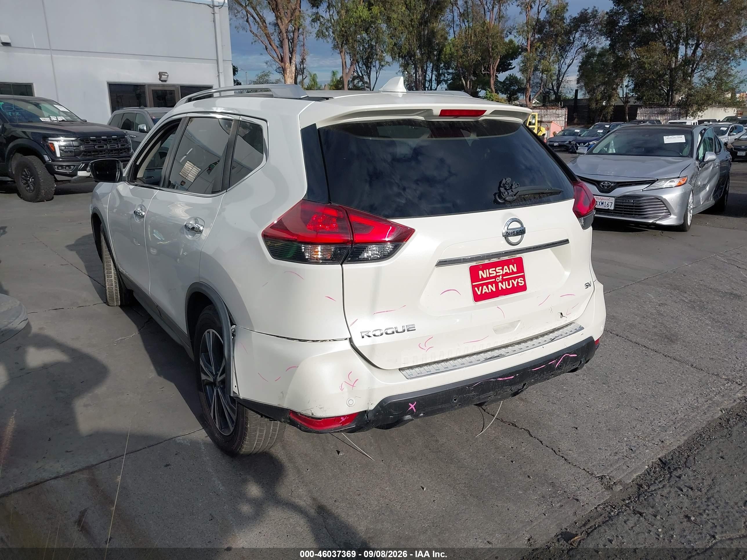 2019 Nissan Rogue VIN JN8AT2MT6KW266199 IAAI salvage auction — Front & Rear, Salvage Certificate (California), sold $4,350 on 2026-09-13 (photo 3)