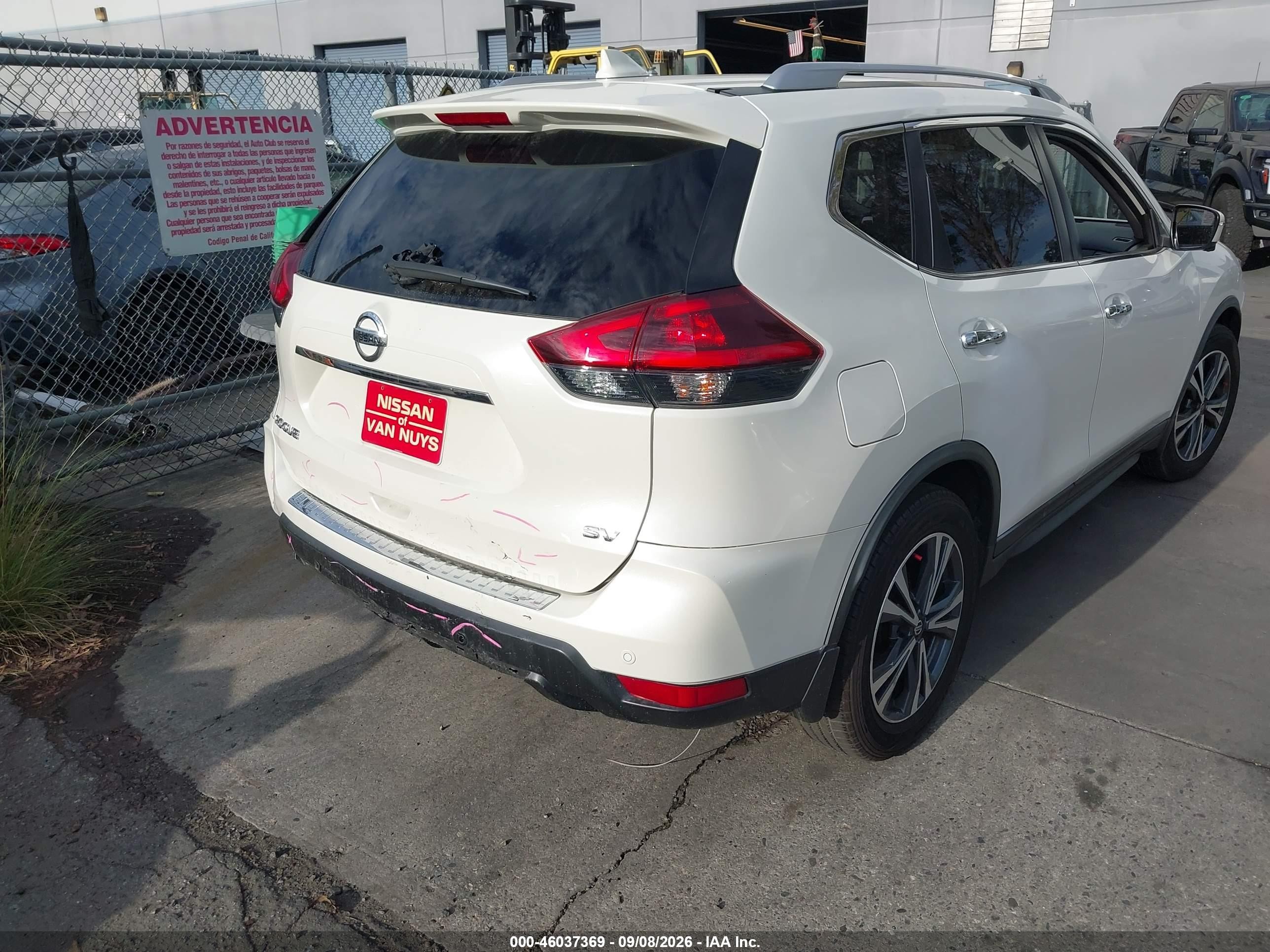 2019 Nissan Rogue VIN JN8AT2MT6KW266199 IAAI salvage auction — Front & Rear, Salvage Certificate (California), sold $4,350 on 2026-09-13 (photo 4)