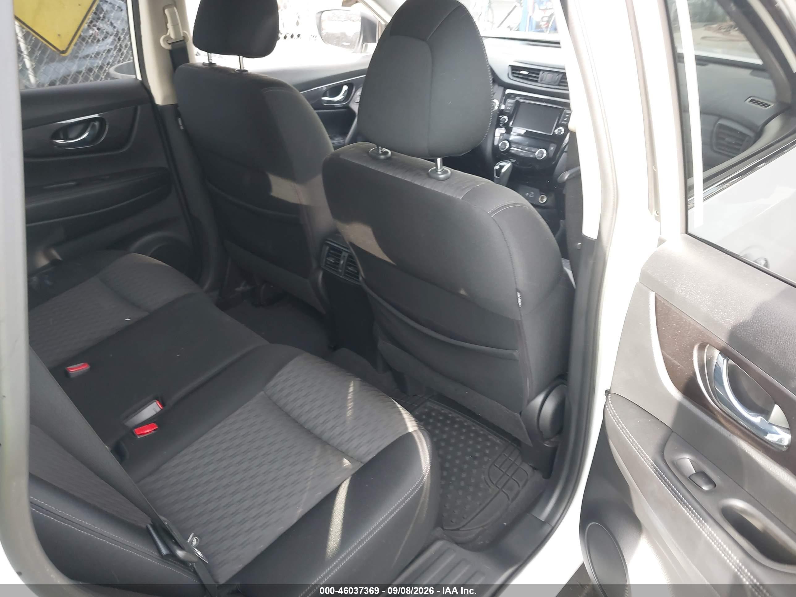 2019 Nissan Rogue VIN JN8AT2MT6KW266199 IAAI salvage auction — Front & Rear, Salvage Certificate (California), sold $4,350 on 2026-09-13 (photo 8)