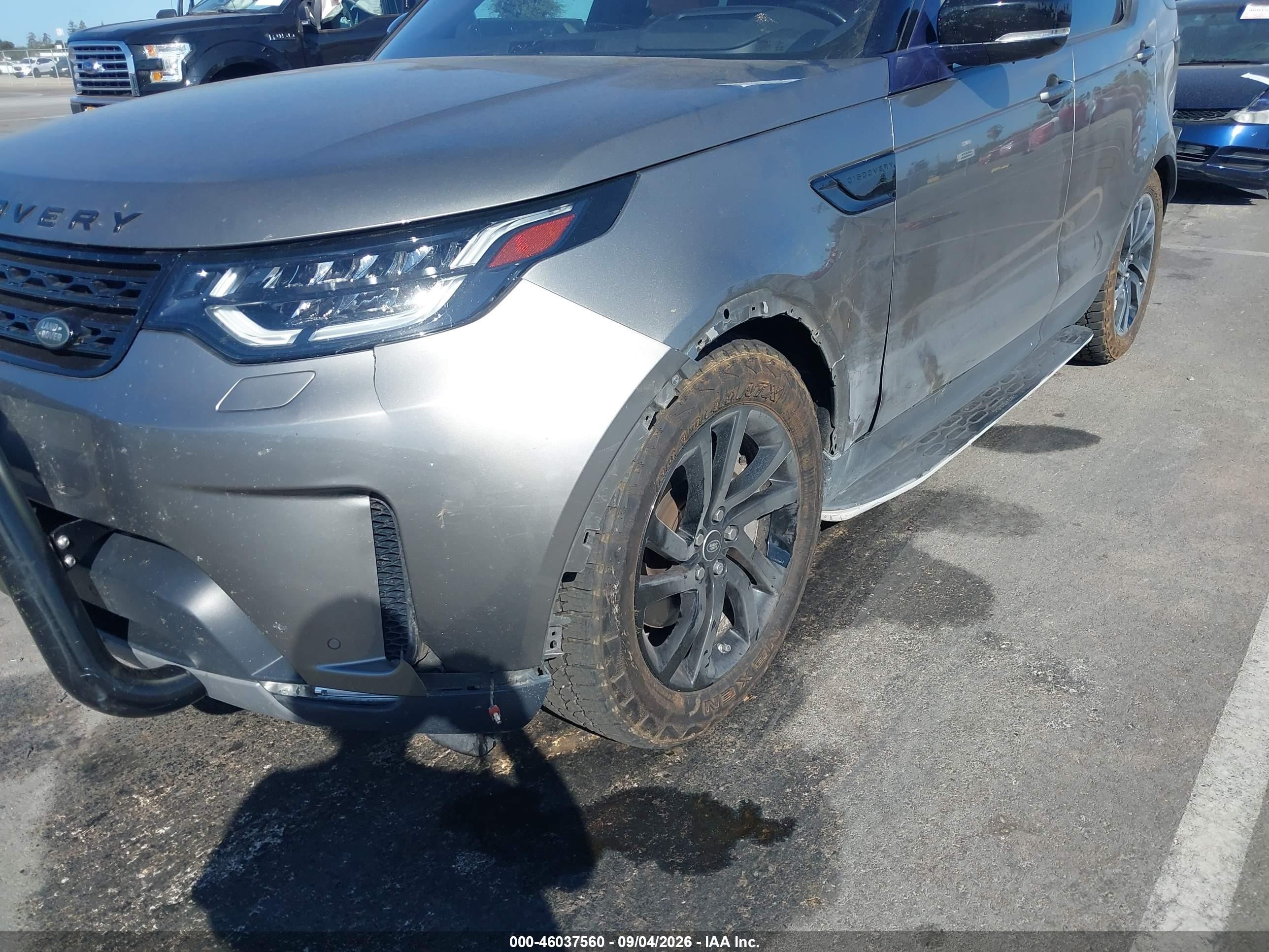 2018 Land Rover Discovery VIN SALRT2RV1JA054355 IAAI salvage auction — Unknown, Wait Title, sold $7,900 on 2026-09-21 (photo 6)