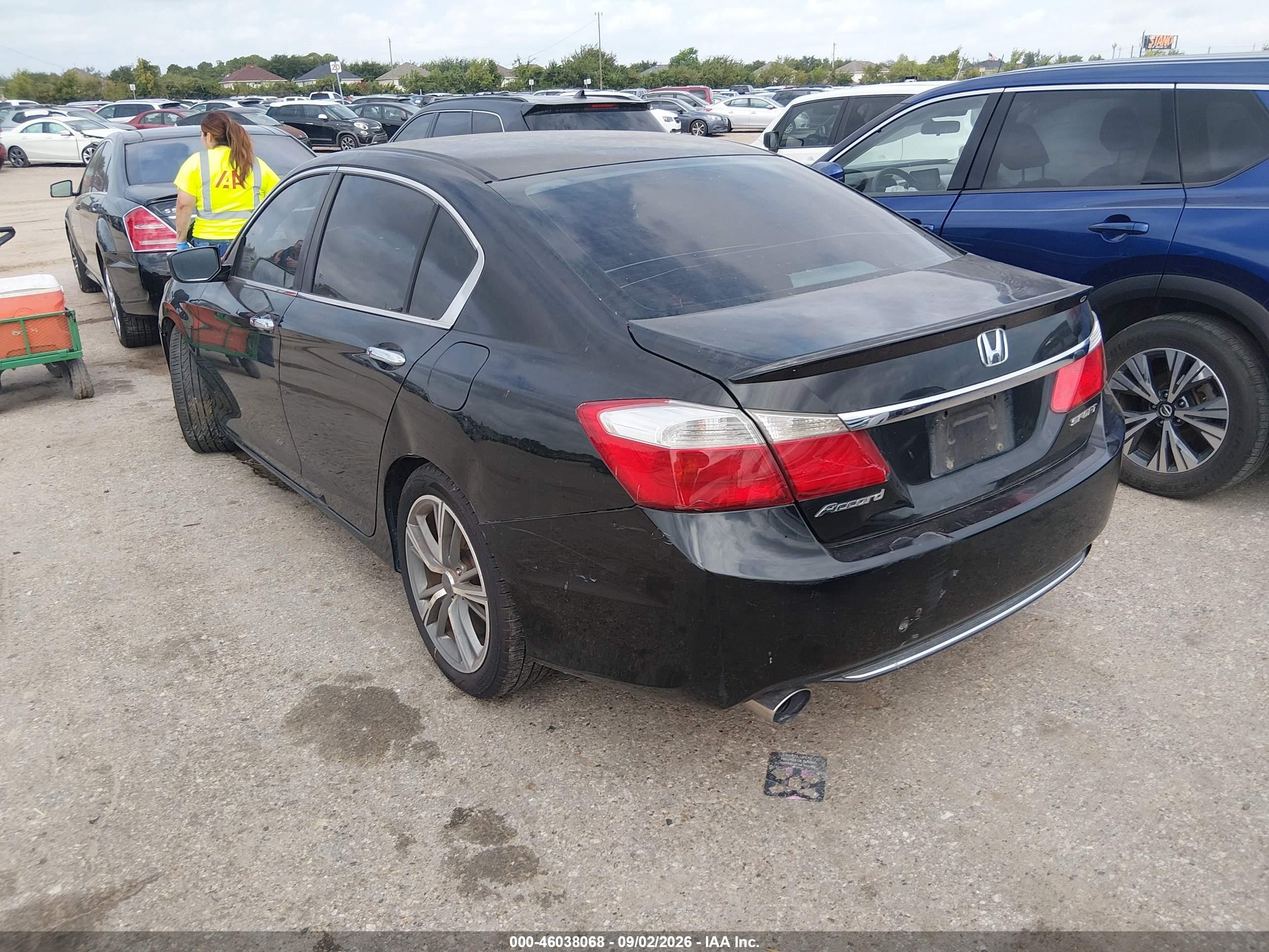 2014 Honda Accord VIN 1HGCR2F55EA099886 IAAI salvage auction — Normal Wear, Original (Texas), sold $2,525 on 2026-09-29 (photo 3)