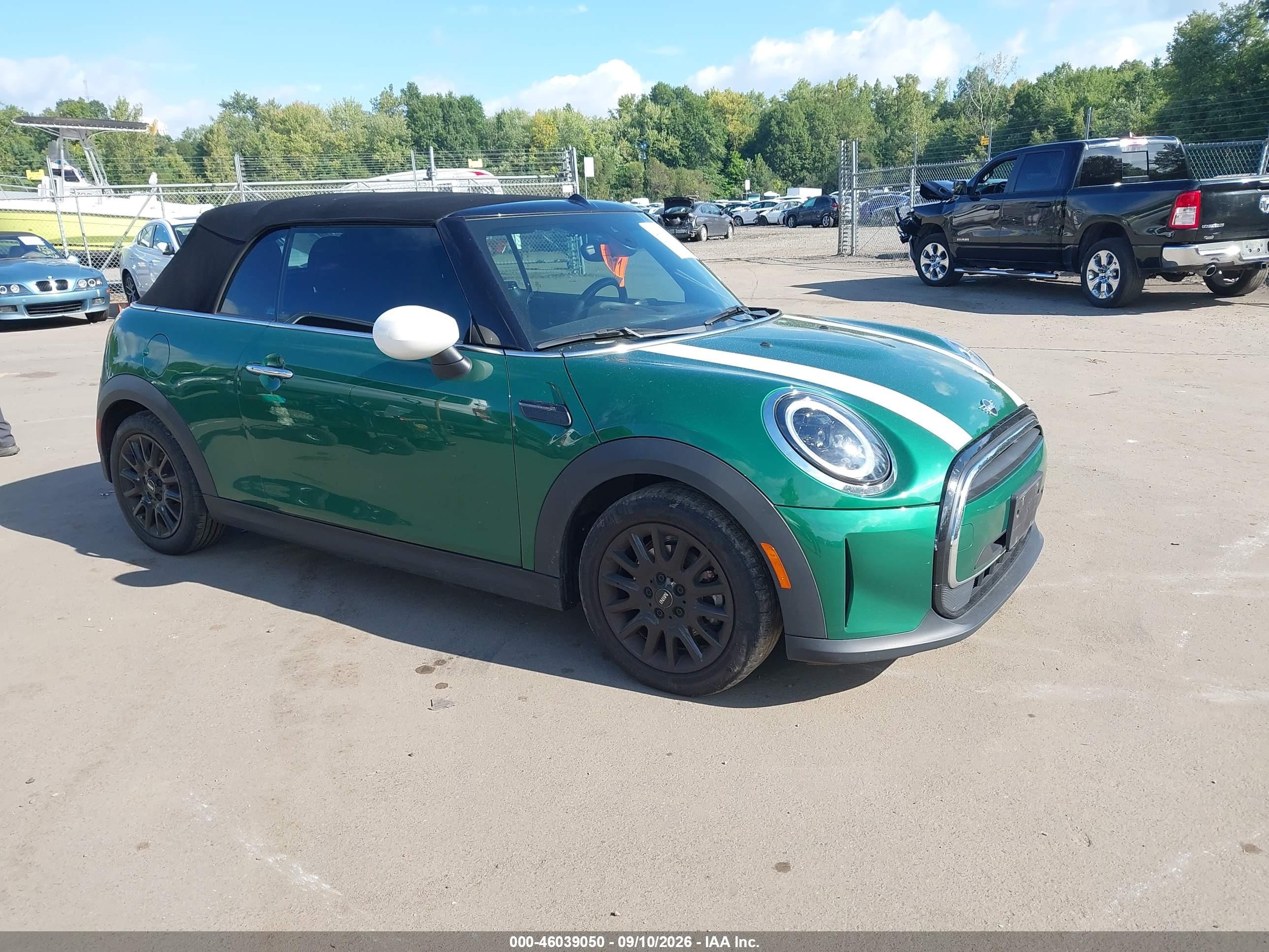 2022 Mini Convertible VIN WMW23DL05N3N68749 IAAI salvage auction — Transmission Damage, Salvage (Connecticut), sold $6,100 on 2026-09-13 (photo 1)