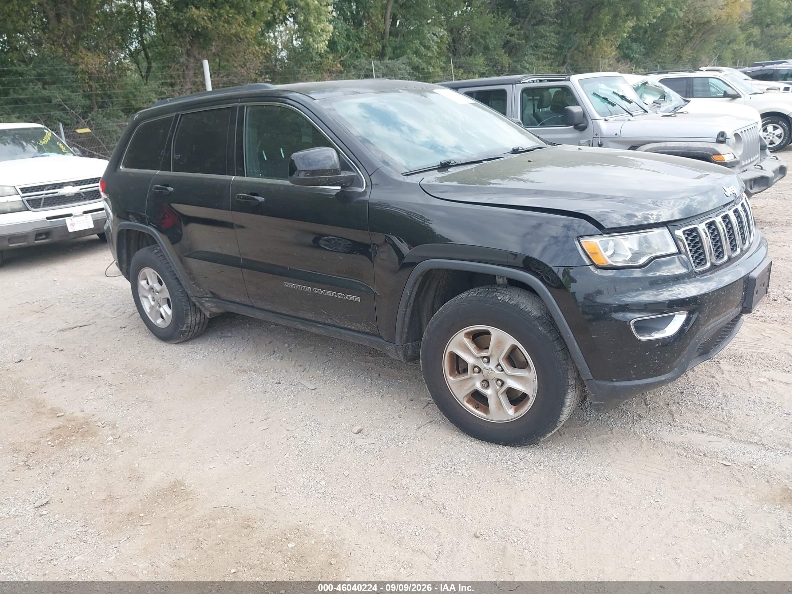 2017 Jeep Grand Cherokee VIN 1C4RJFAG1HC764226 IAAI salvage auction — Normal Wear, Clear (Indiana), sold $2,250 on 2026-10-09 (photo 1)