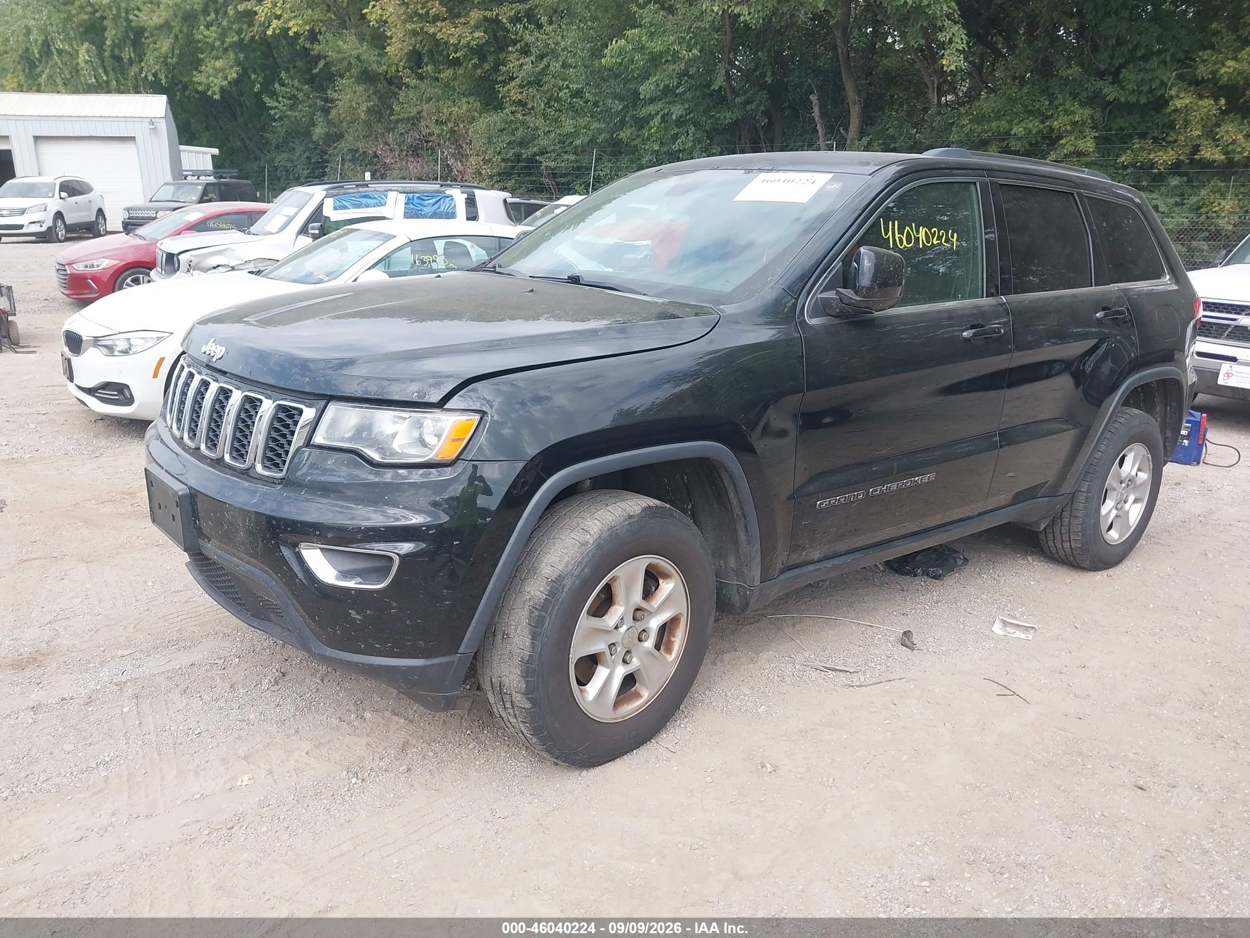 2017 Jeep Grand Cherokee VIN 1C4RJFAG1HC764226 IAAI salvage auction — Normal Wear, Clear (Indiana), sold $2,250 on 2026-10-09 (photo 2)