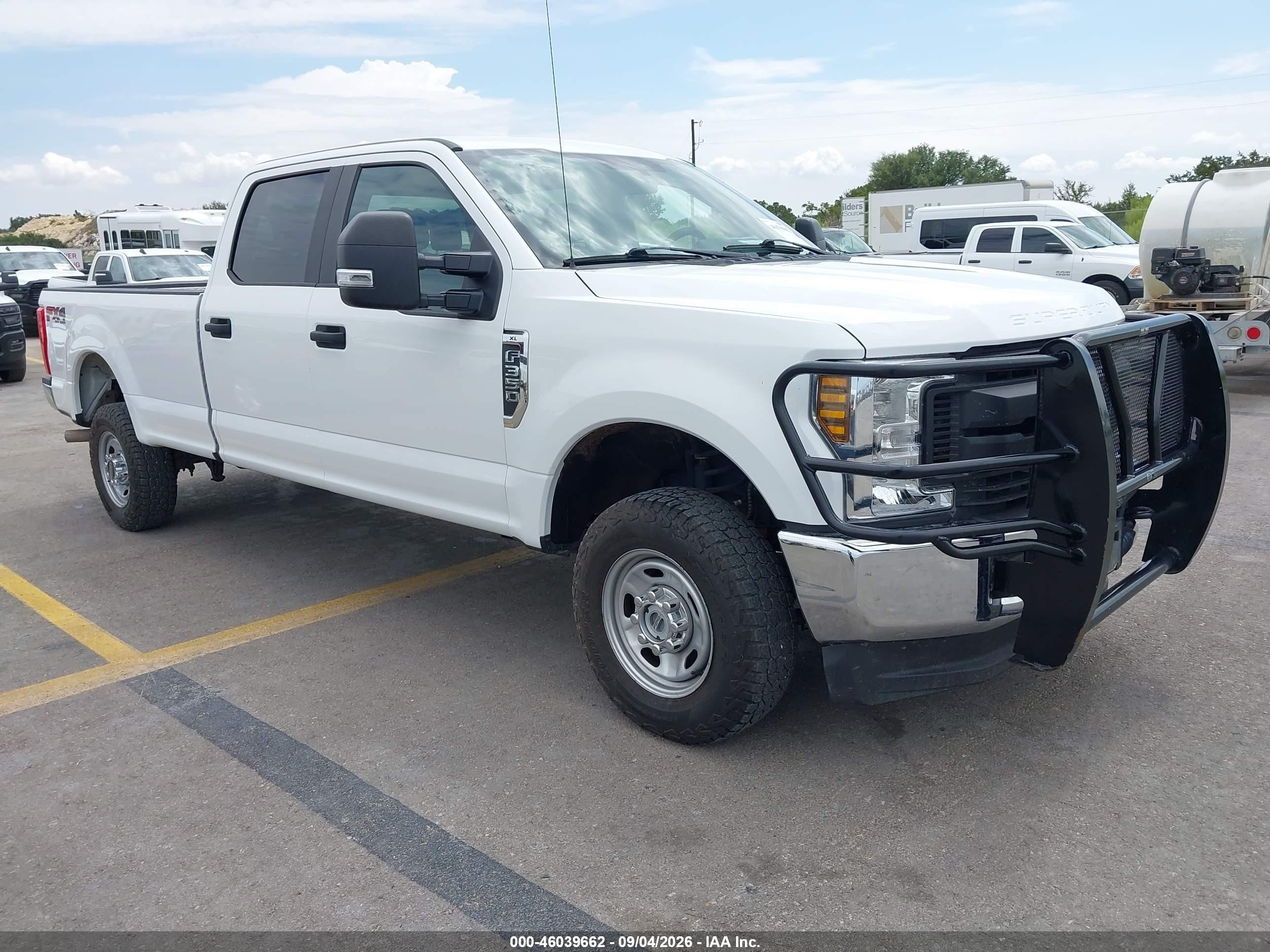 2019 Ford F-350 VIN 1FT8W3B65KEE75380 — IAAI salvage auction photo